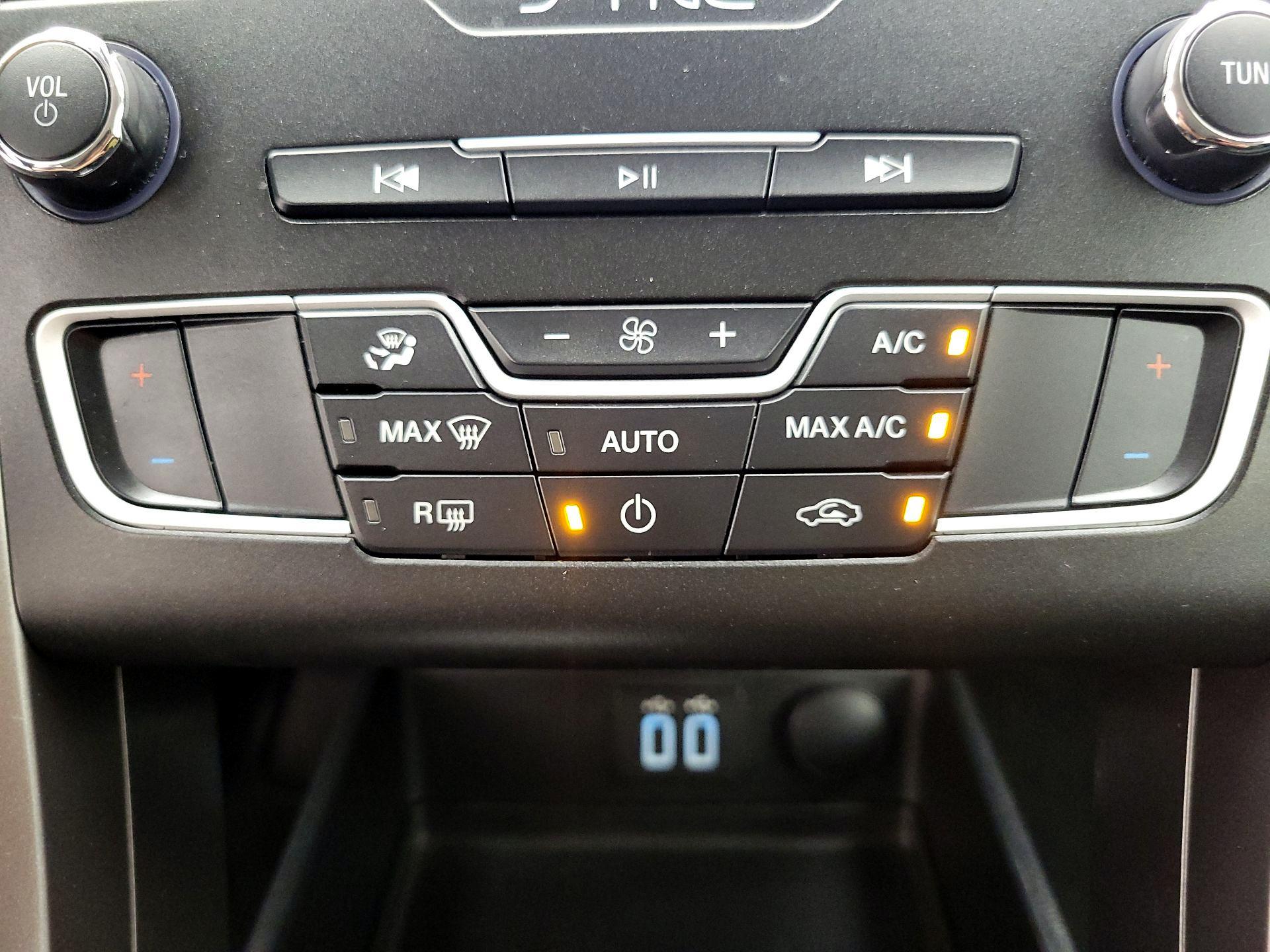 Thumbnail: 2020 Ford Fusion - 17