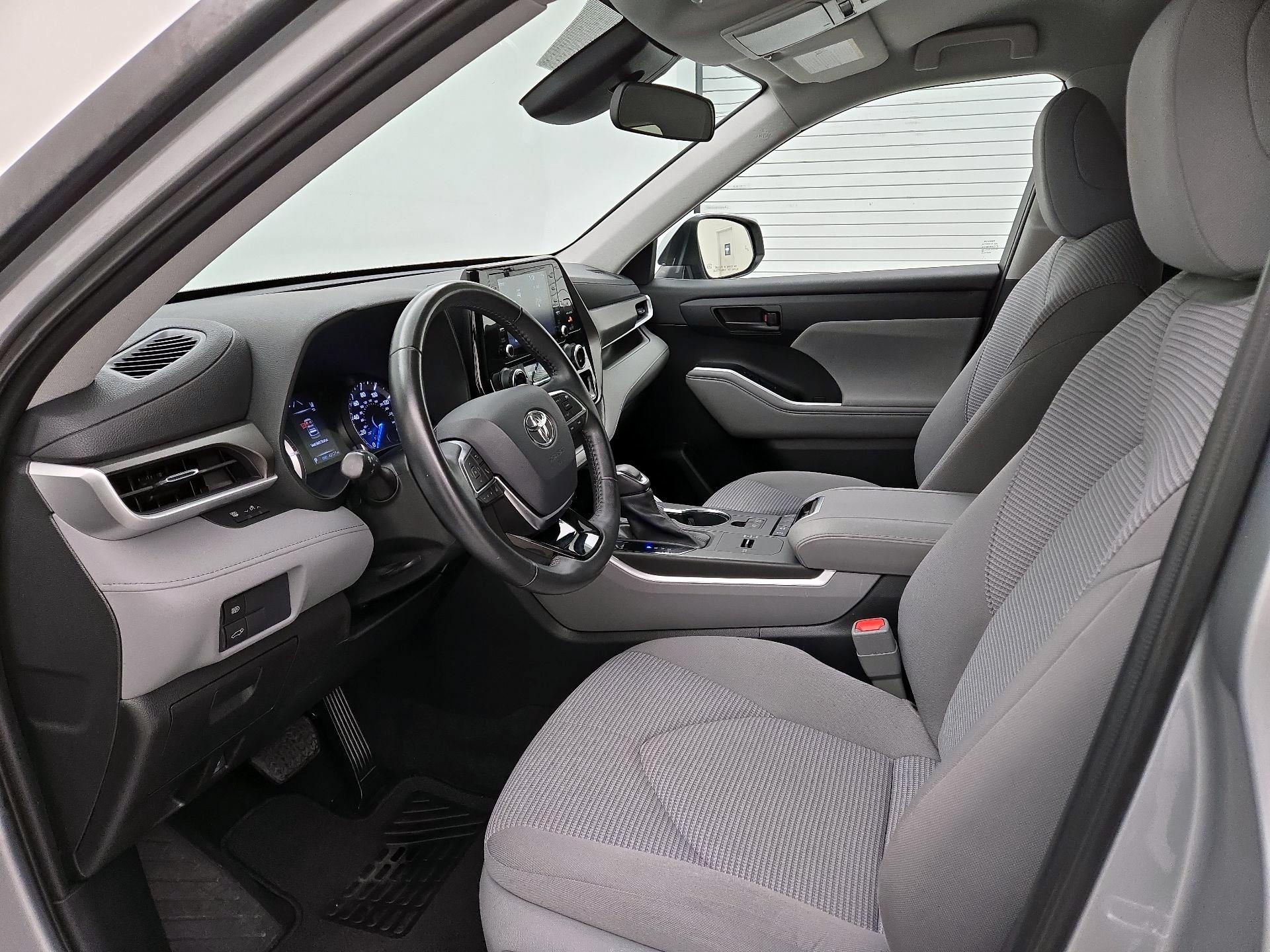 Thumbnail: 2021 Toyota Highlander - 11