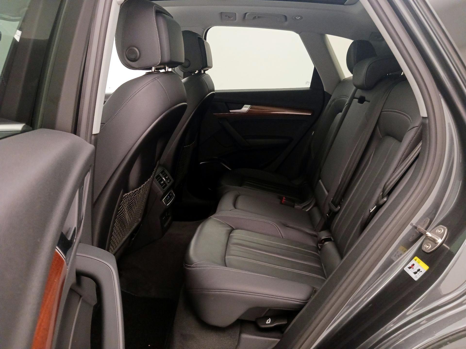 Thumbnail: 2022 Audi Q5 - 20