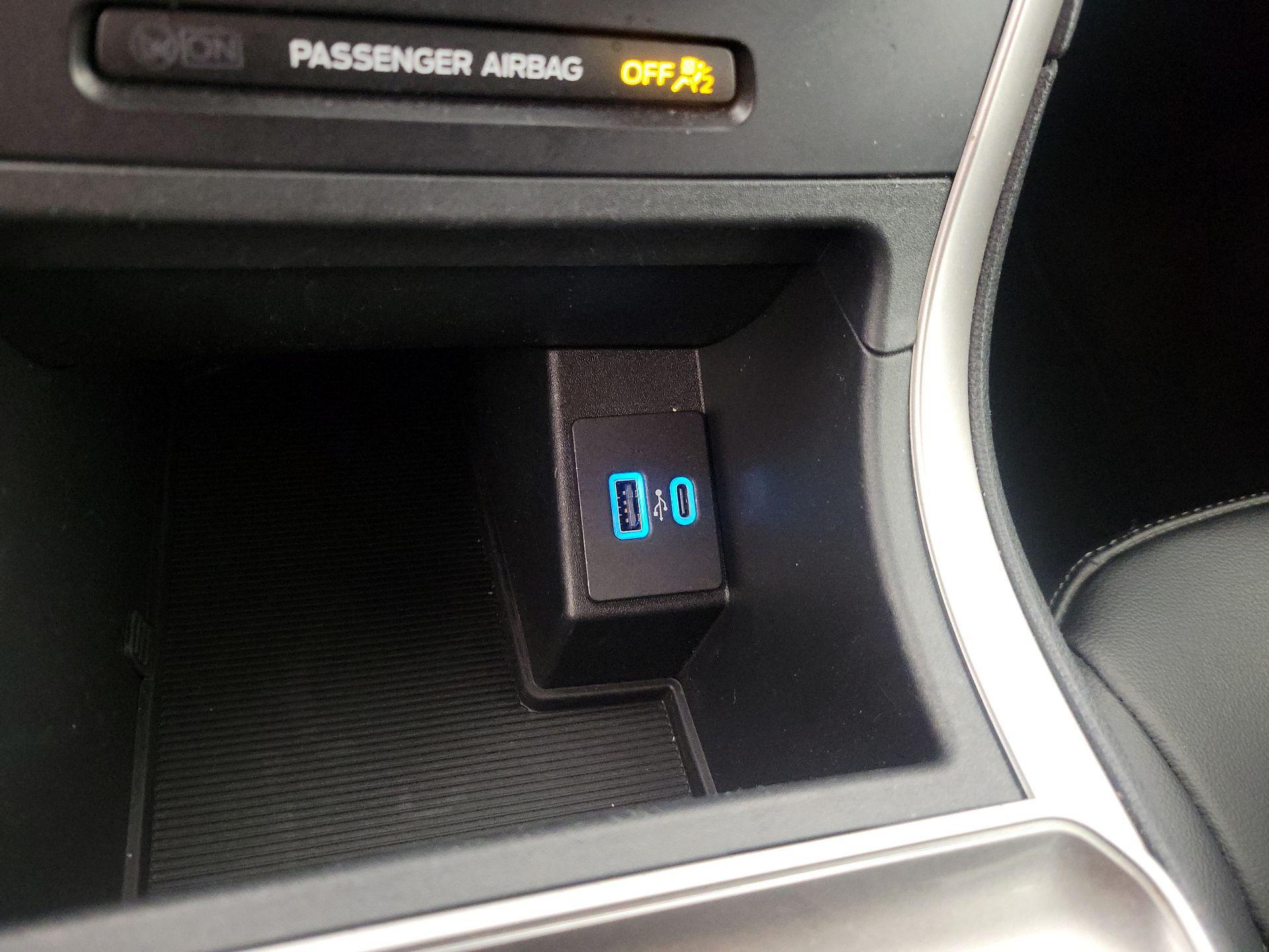 Thumbnail: 2024 Ford Edge - 17