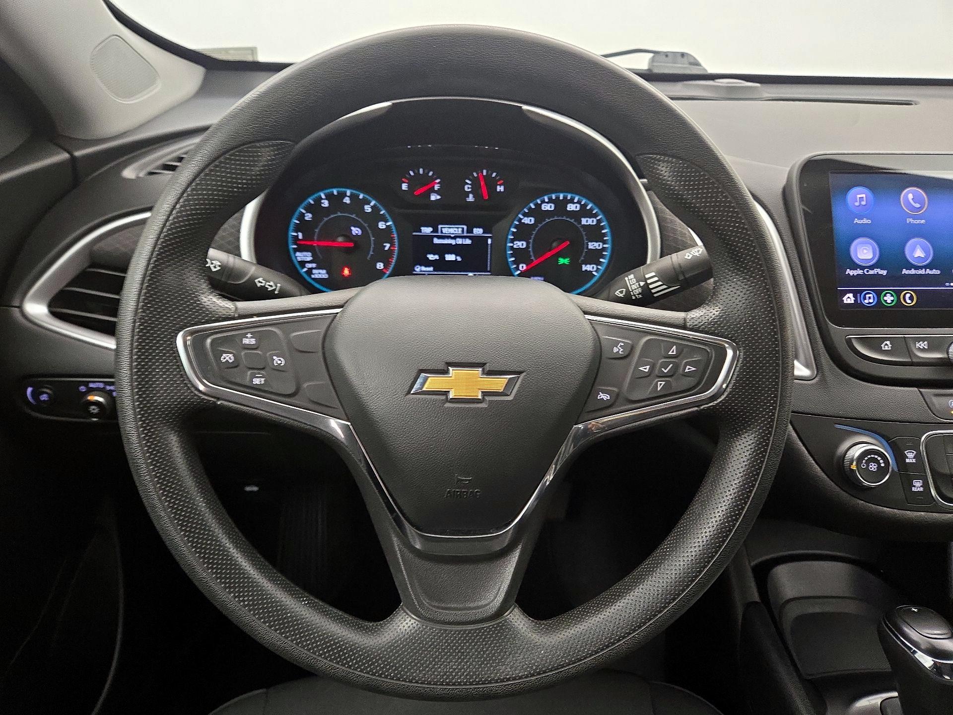Thumbnail: 2020 Chevrolet Malibu - 10