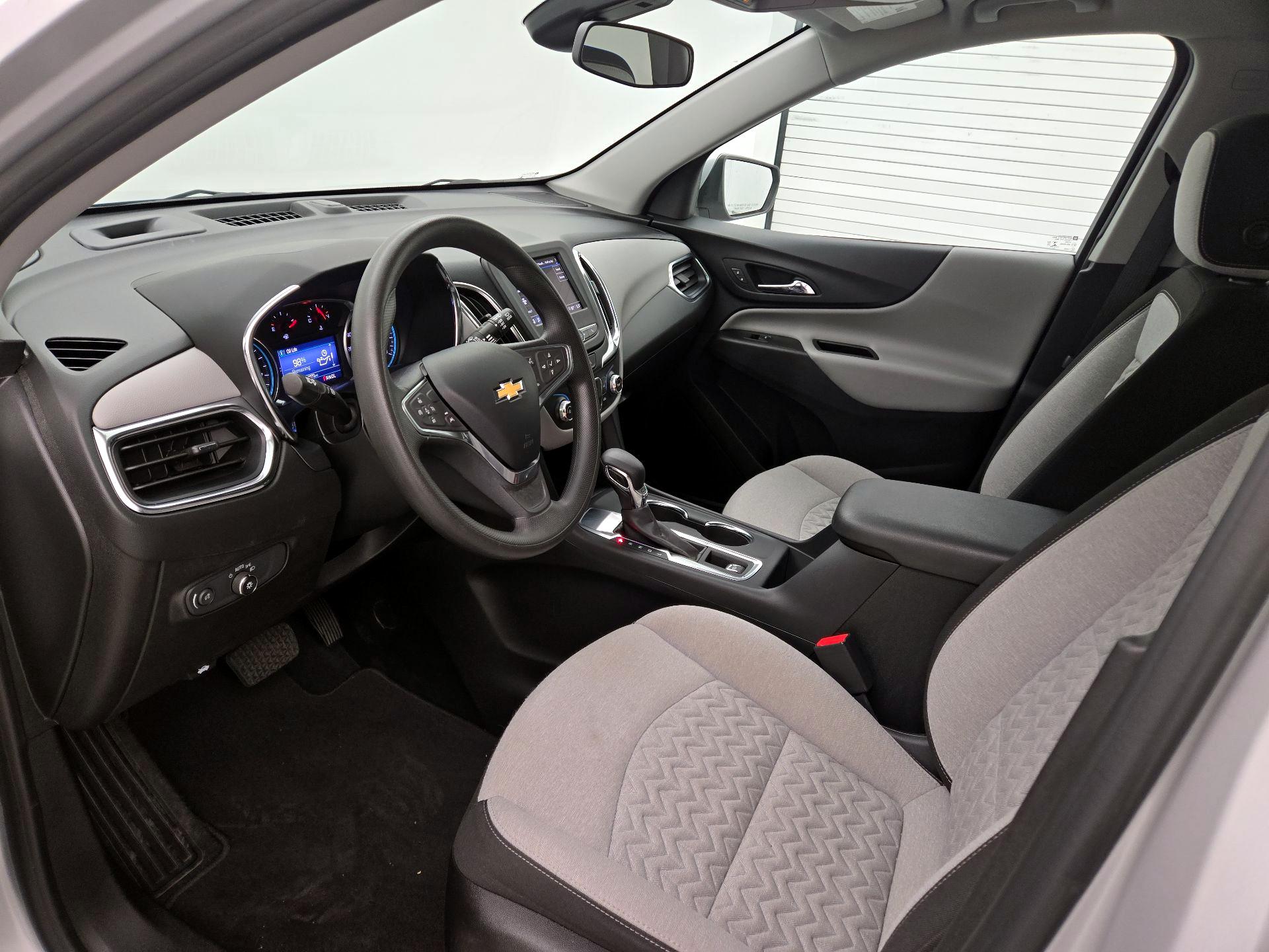 Thumbnail: 2022 Chevrolet Equinox - 11
