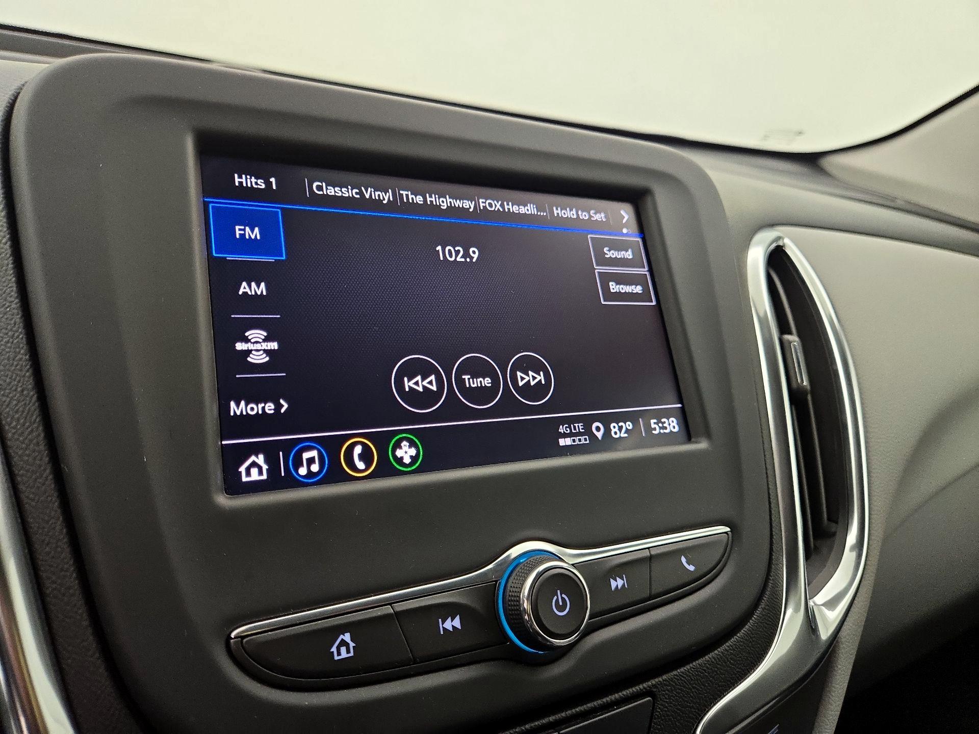 Thumbnail: 2022 Chevrolet Equinox - 15