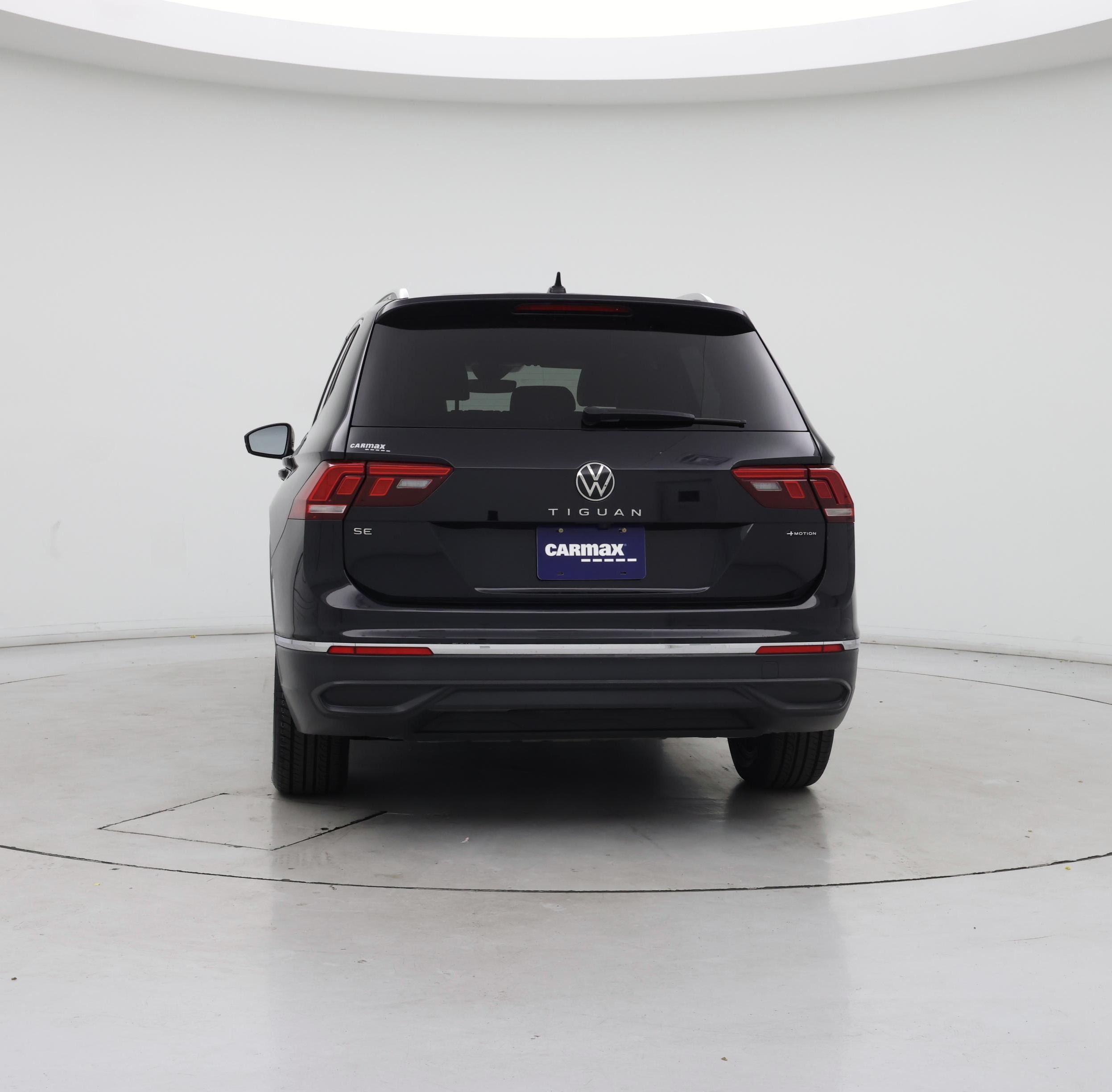 Thumbnail: 2023 Volkswagen Tiguan - 6