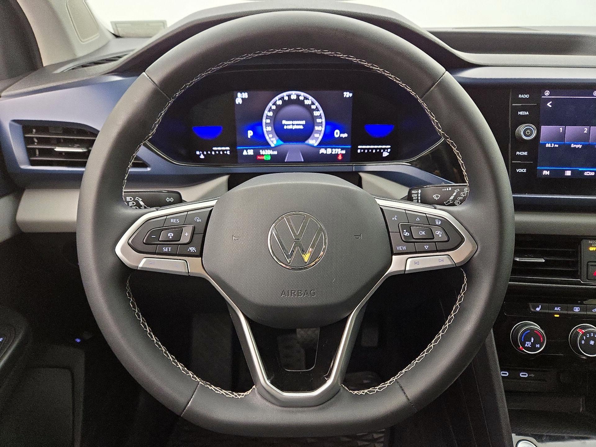 Thumbnail: 2023 Volkswagen Taos - 10