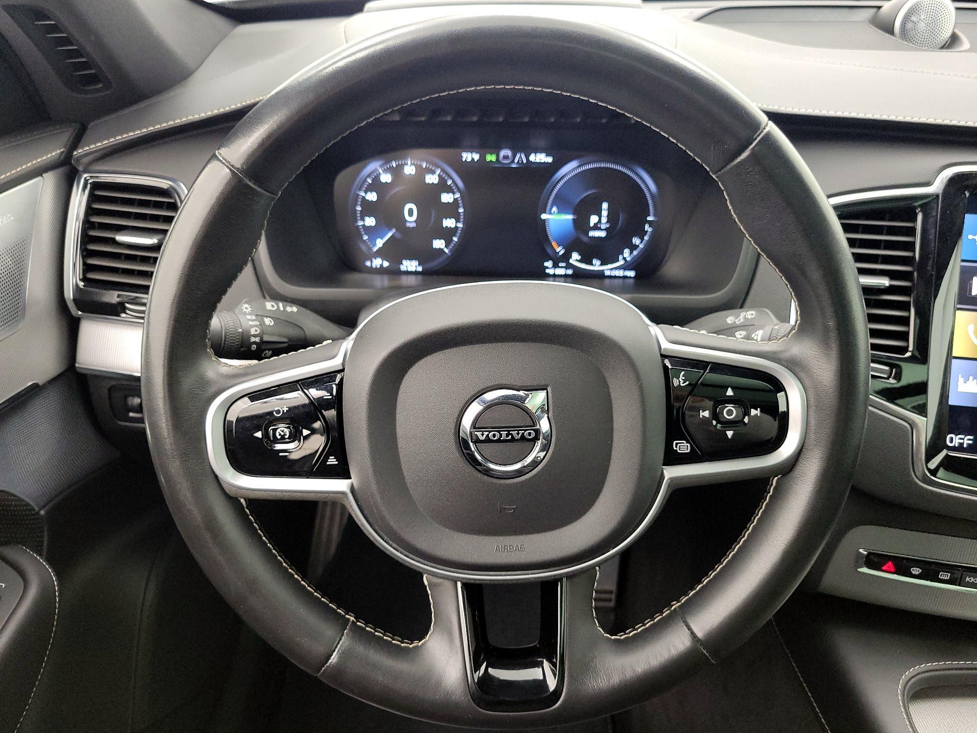 Thumbnail: 2021 Volvo XC90 - 10