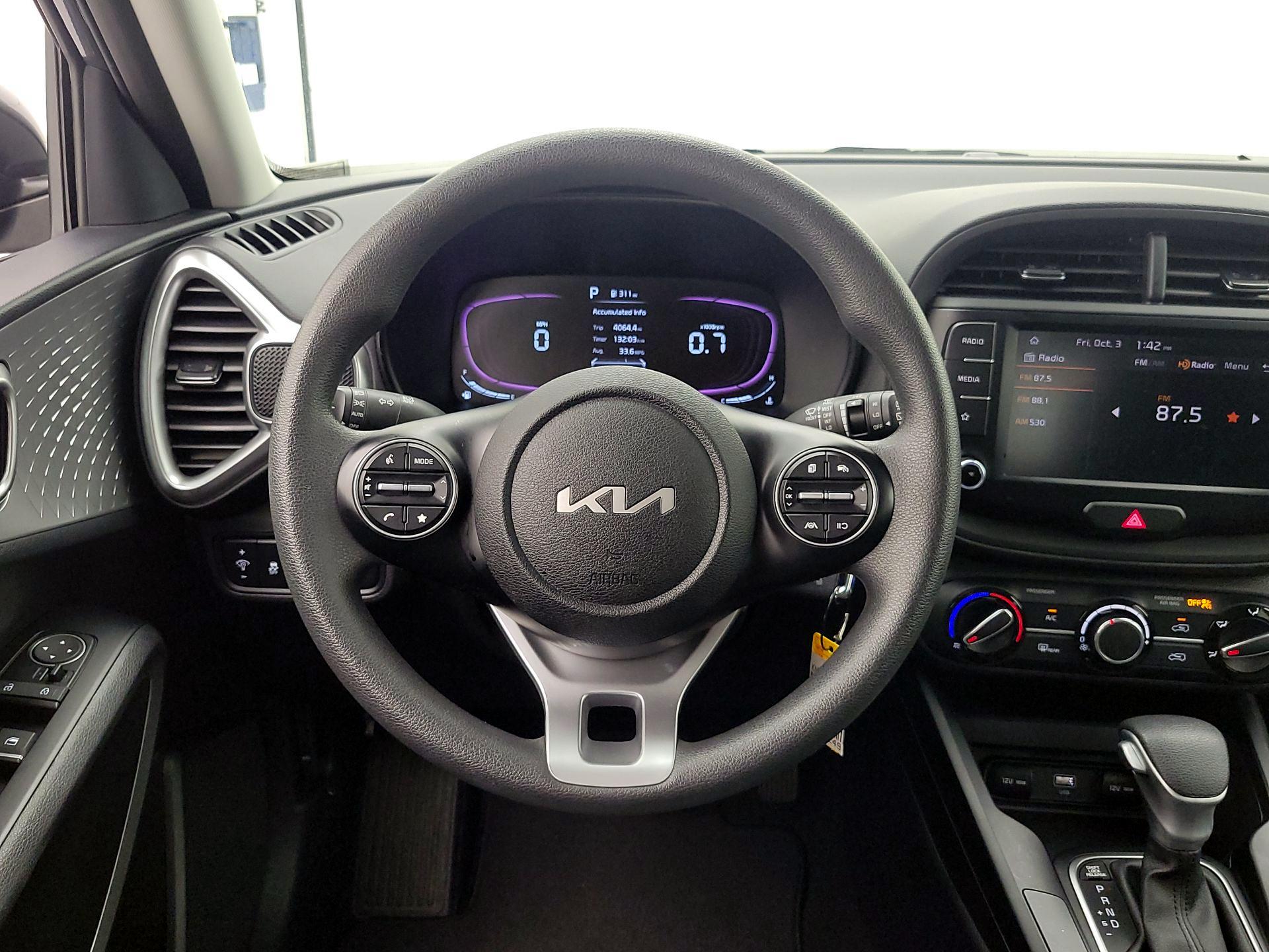 Thumbnail: 2023 Kia Soul - 10