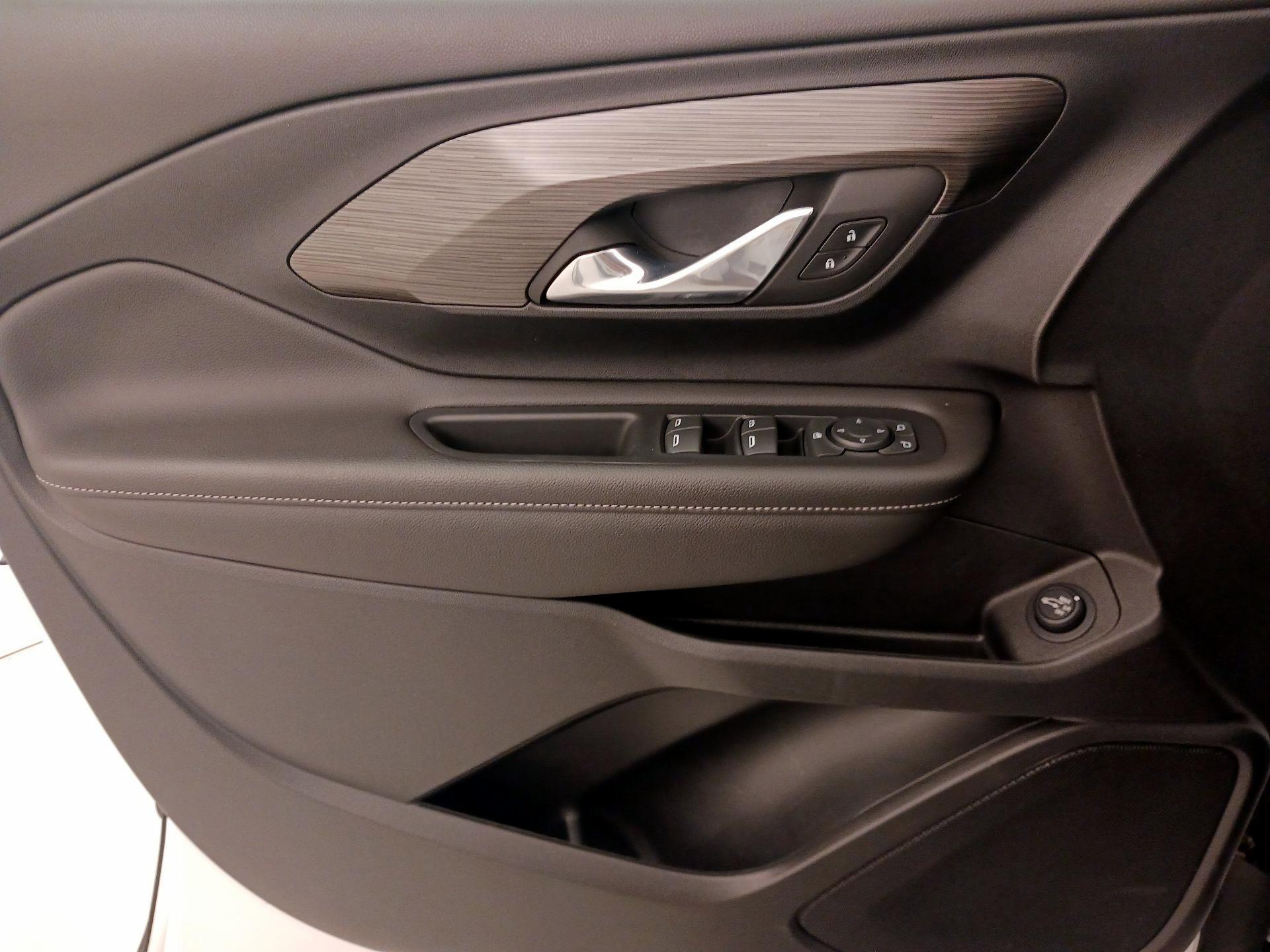 Thumbnail: 2023 GMC Terrain - 12