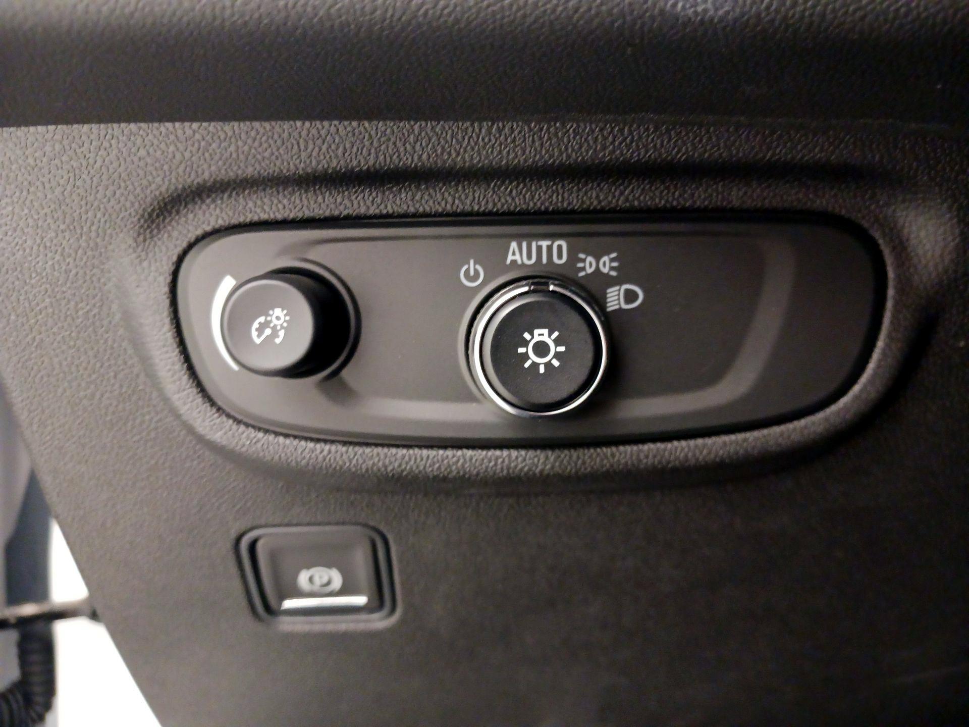 Thumbnail: 2023 GMC Terrain - 13