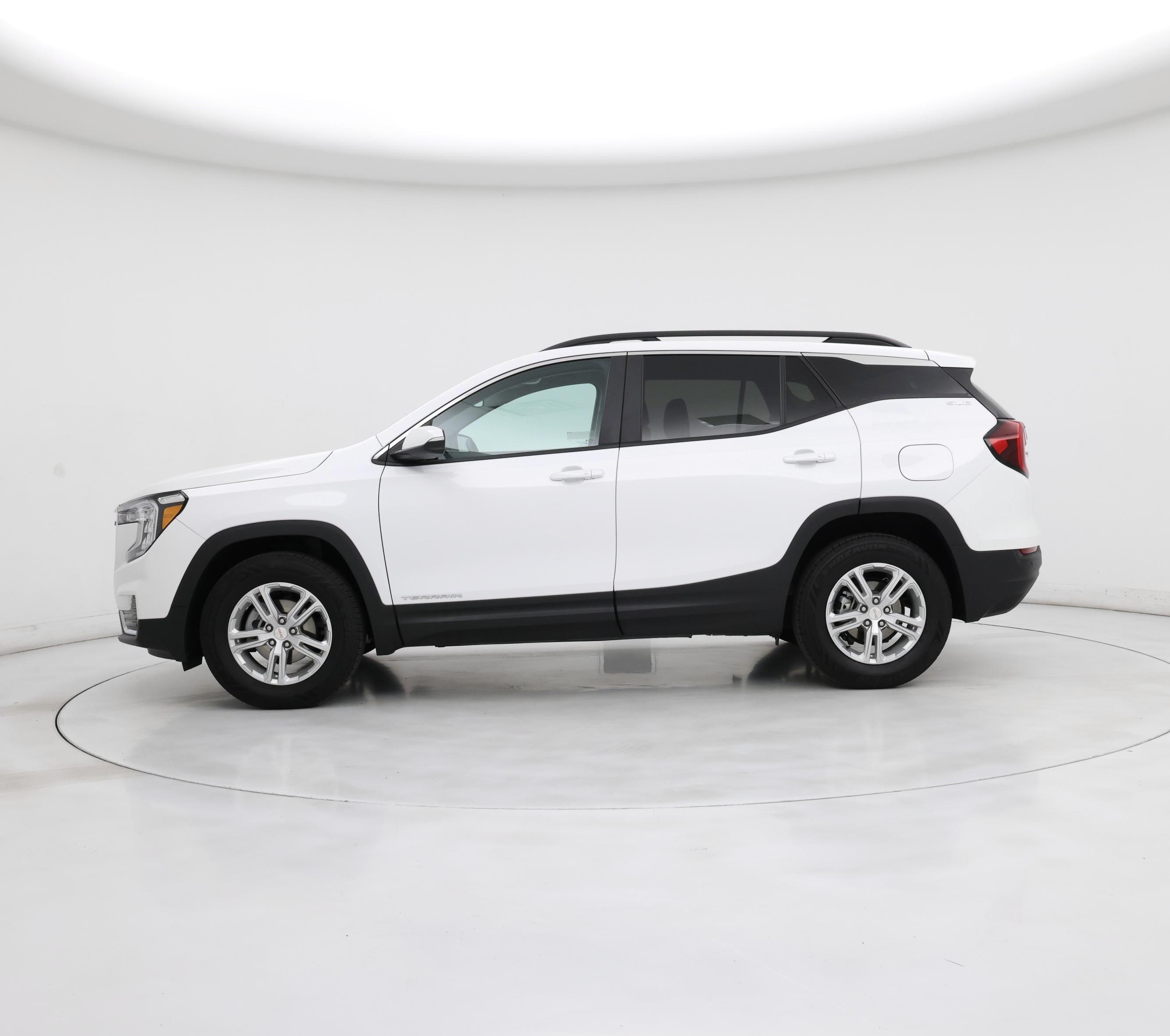 Thumbnail: 2023 GMC Terrain - 3