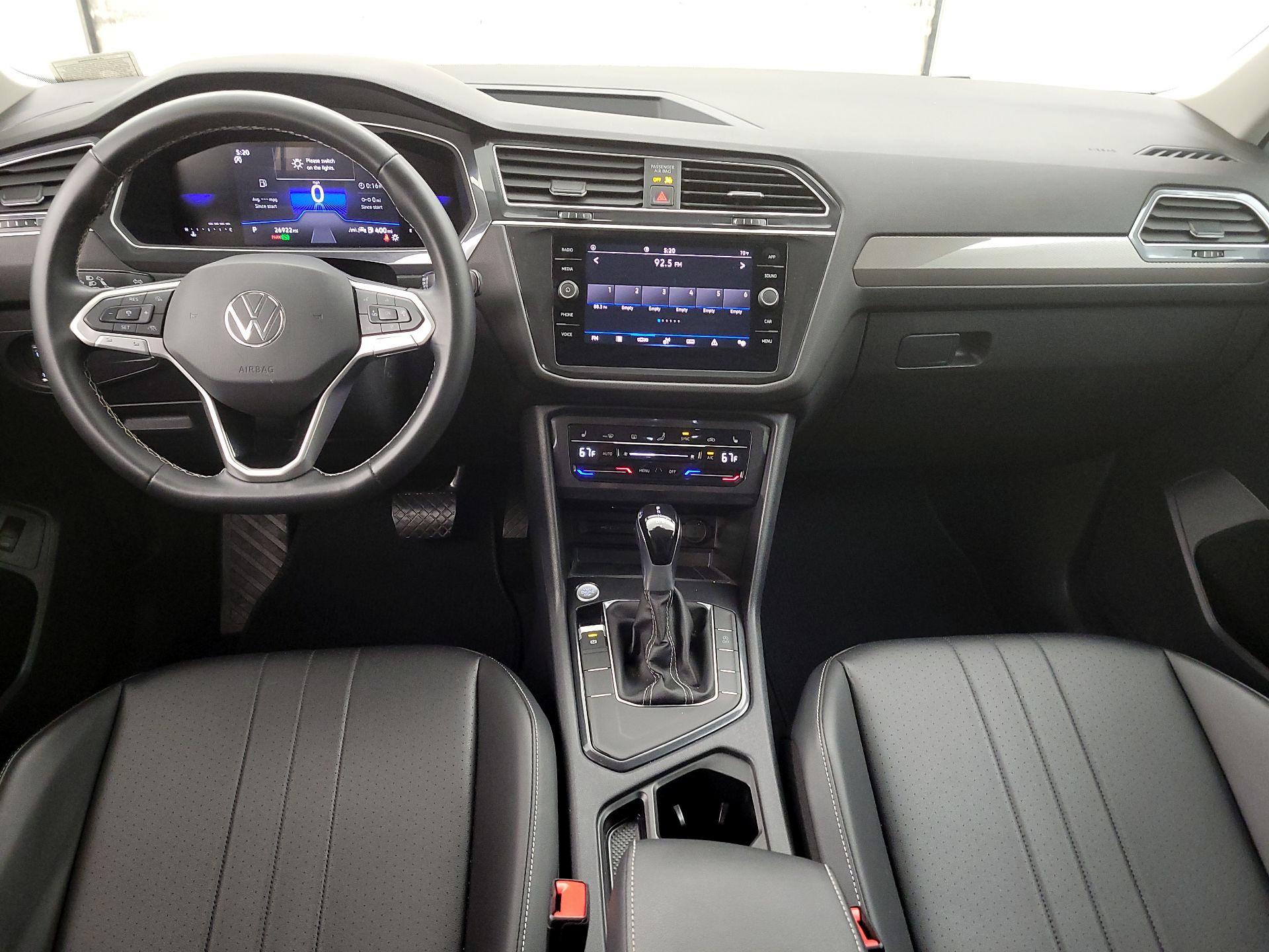 Thumbnail: 2024 Volkswagen Tiguan - 9