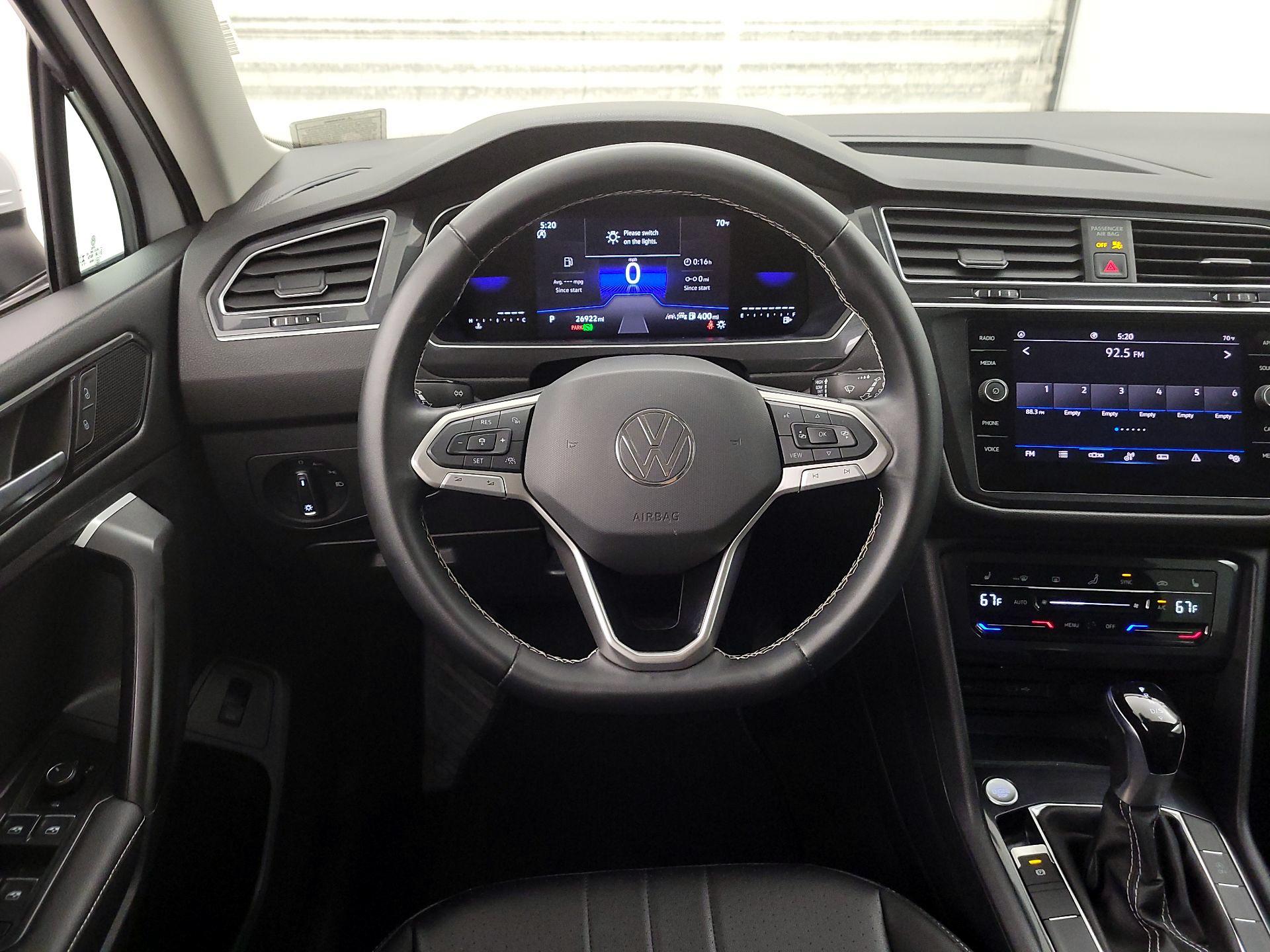 Thumbnail: 2024 Volkswagen Tiguan - 10