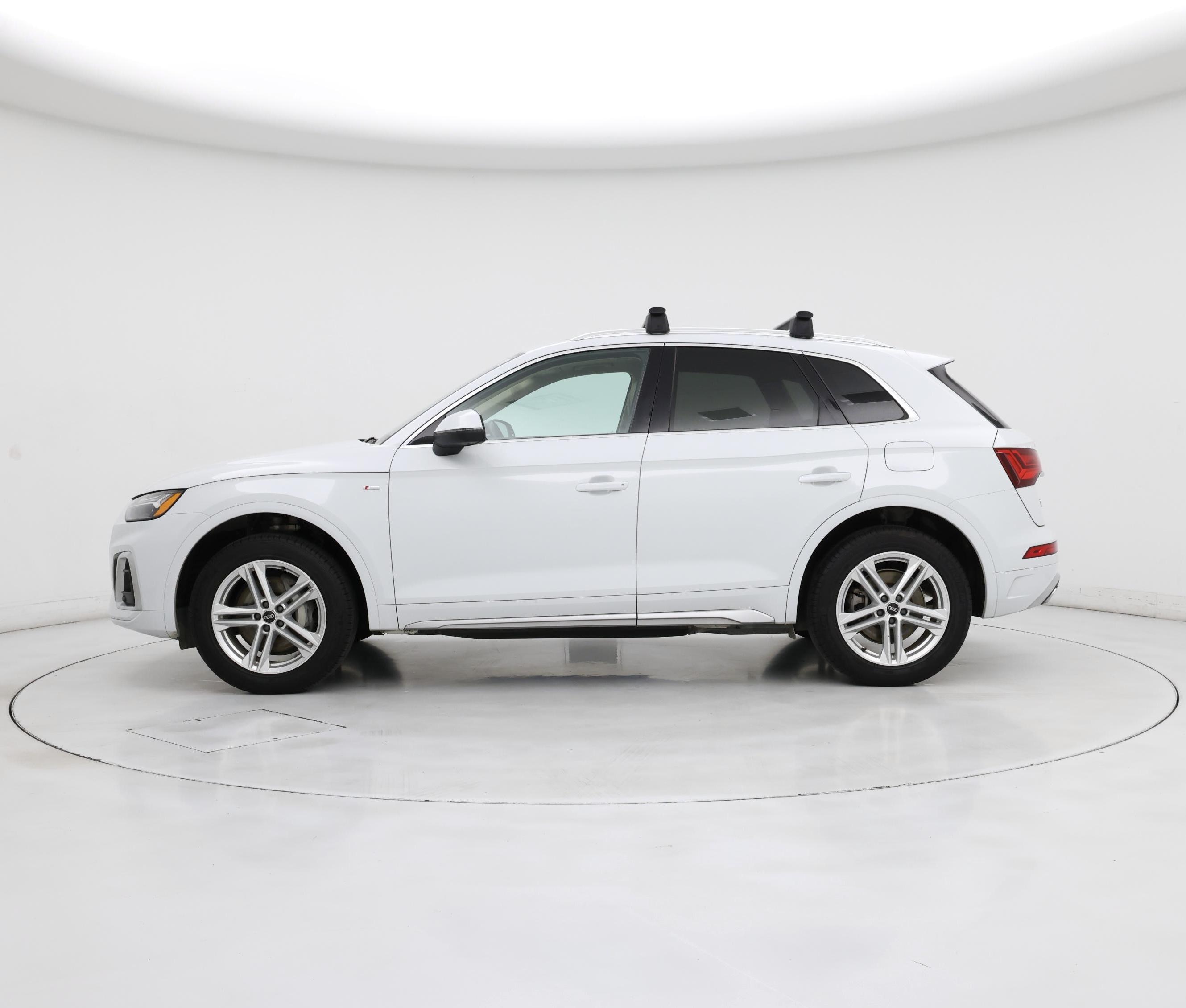 Thumbnail: 2021 Audi Q5 - 3