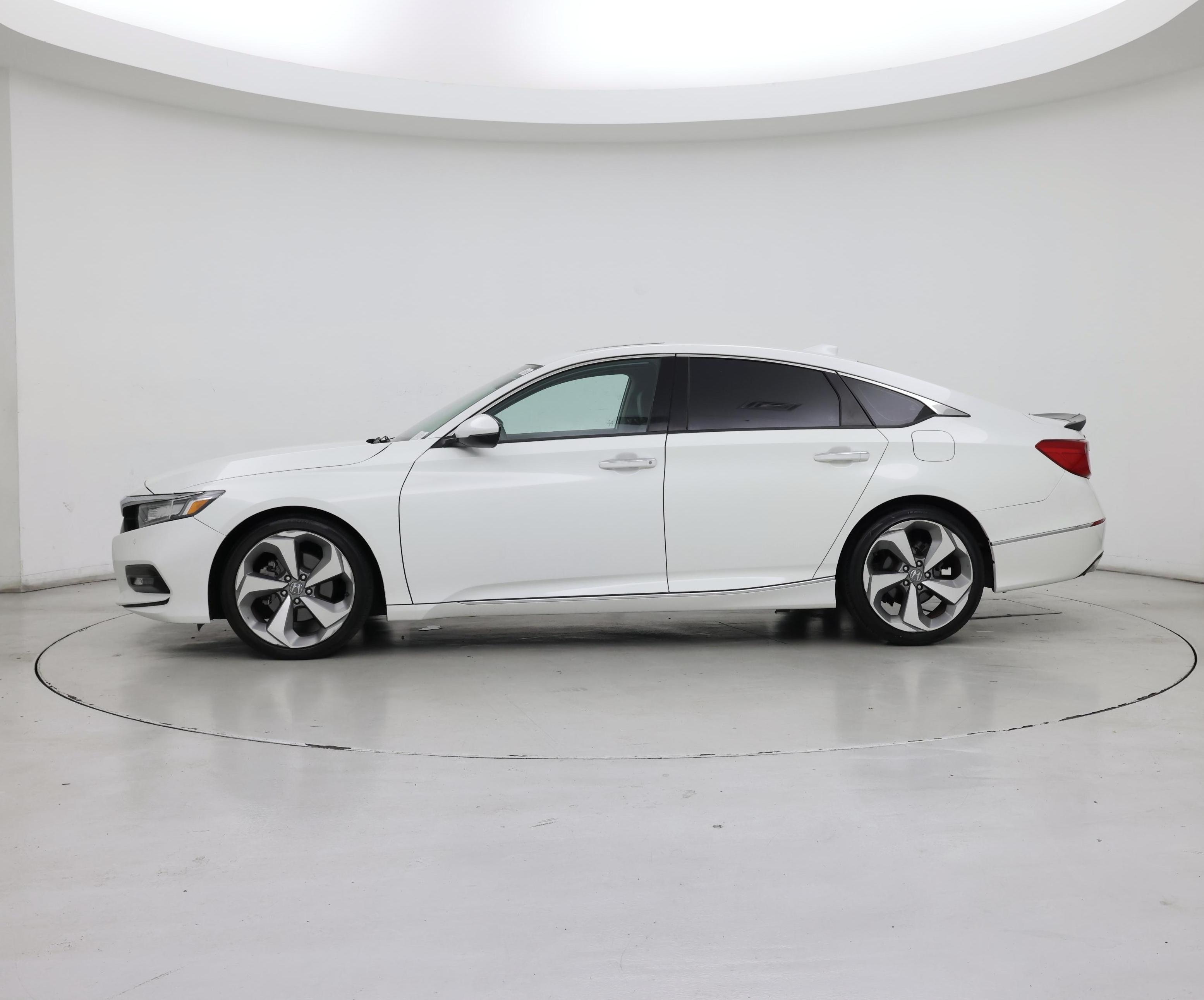 Thumbnail: 2018 Honda Accord - 3