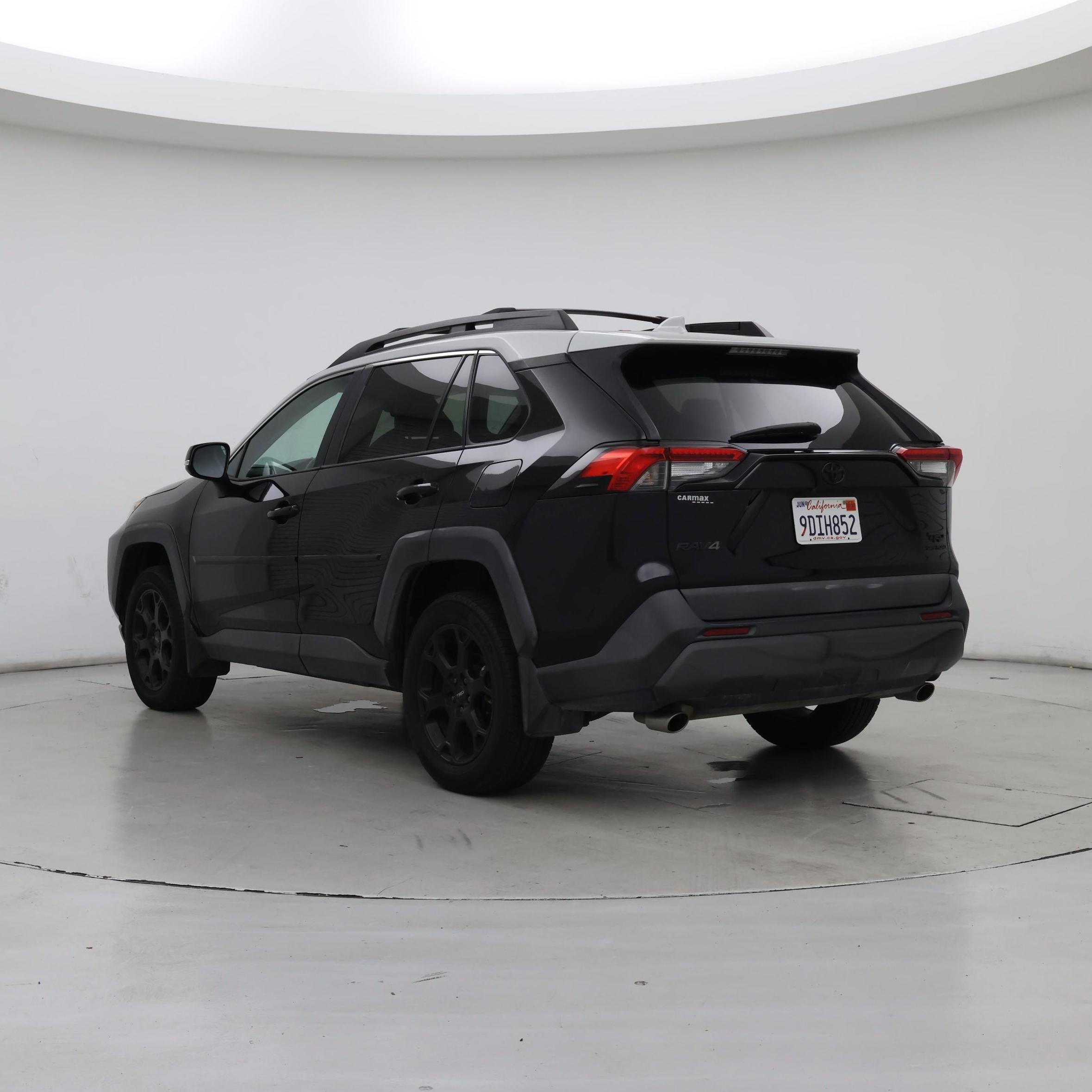 Thumbnail: 2020 Toyota RAV4 - 2
