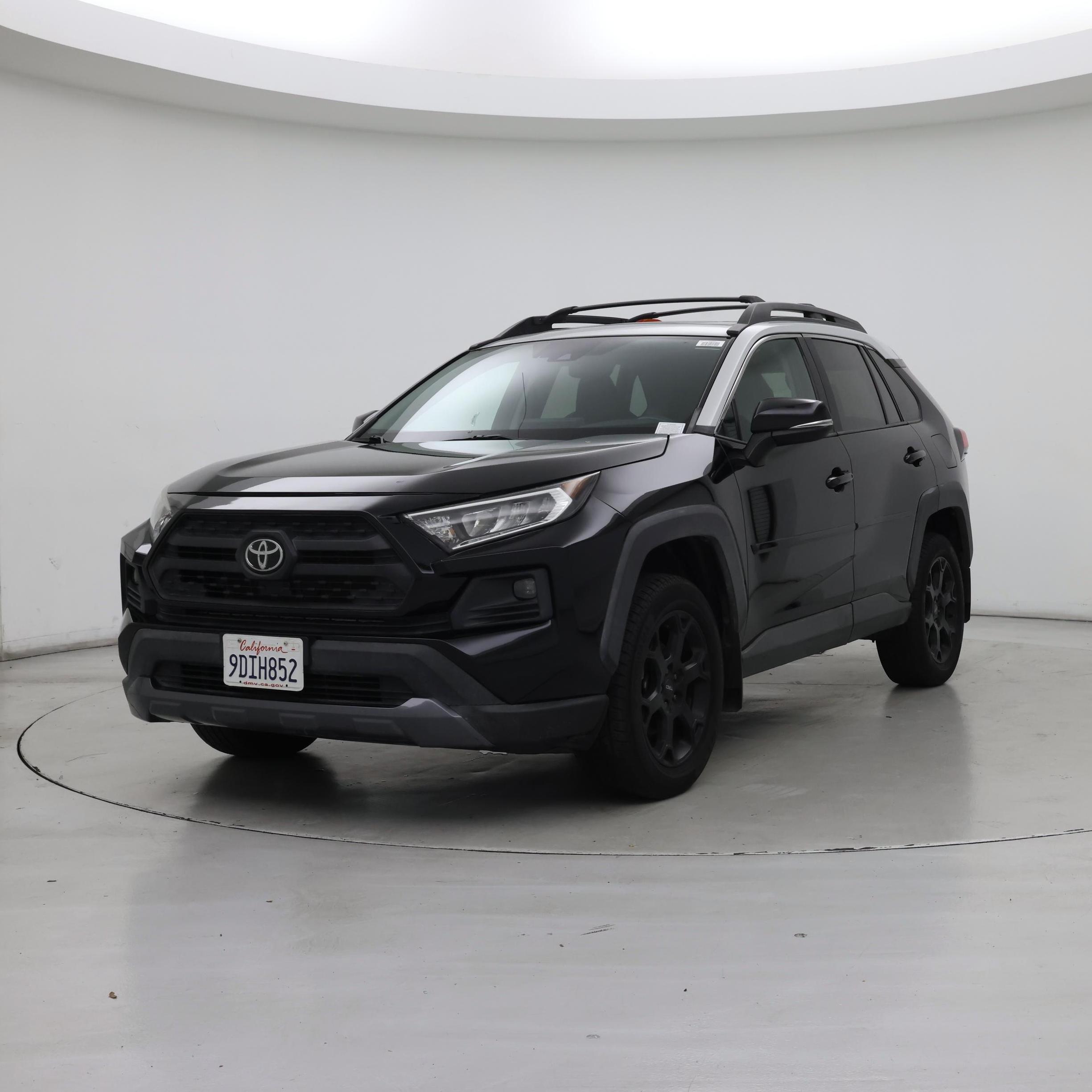 Thumbnail: 2020 Toyota RAV4 - 4