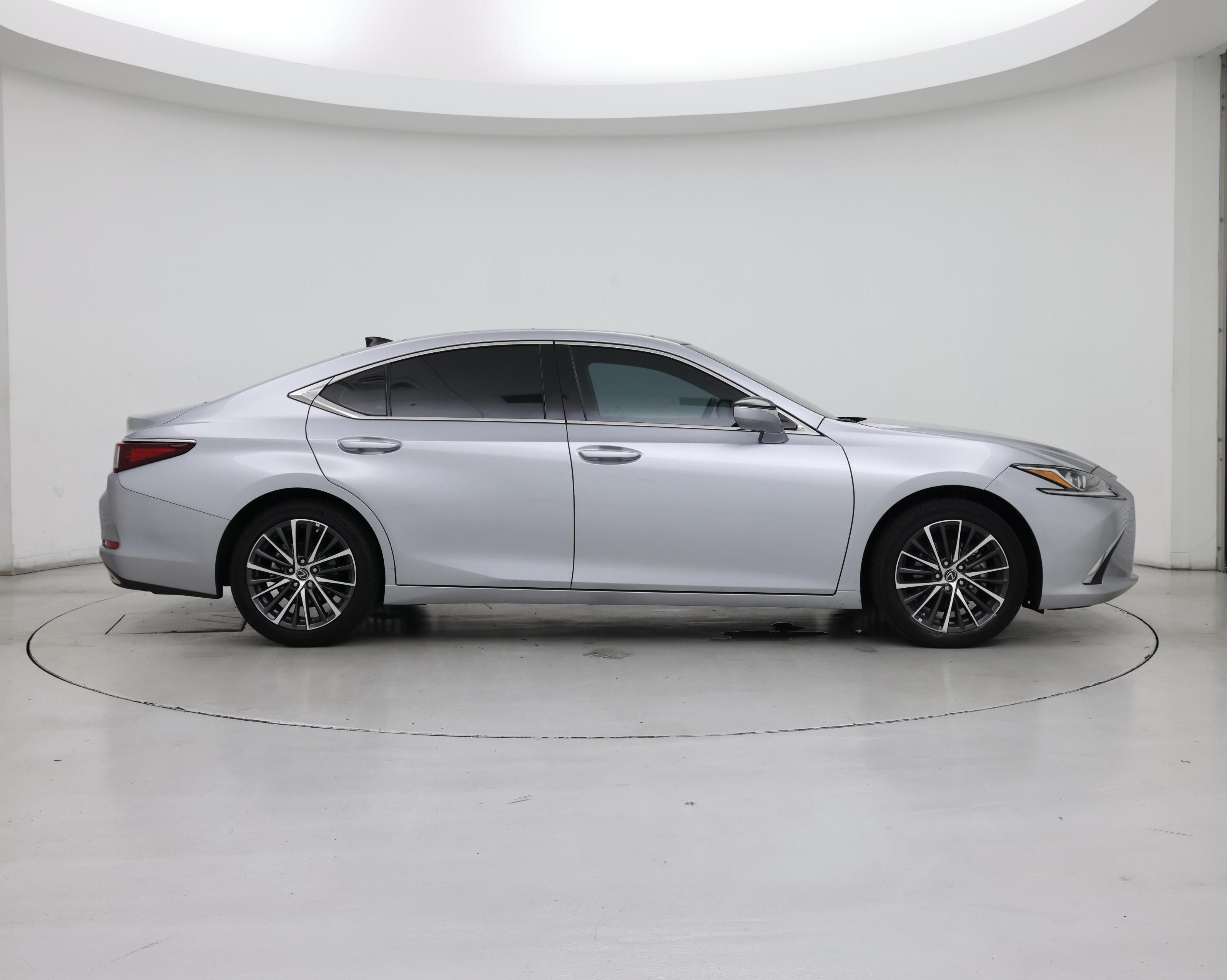 Thumbnail: 2024 Lexus ES - 7