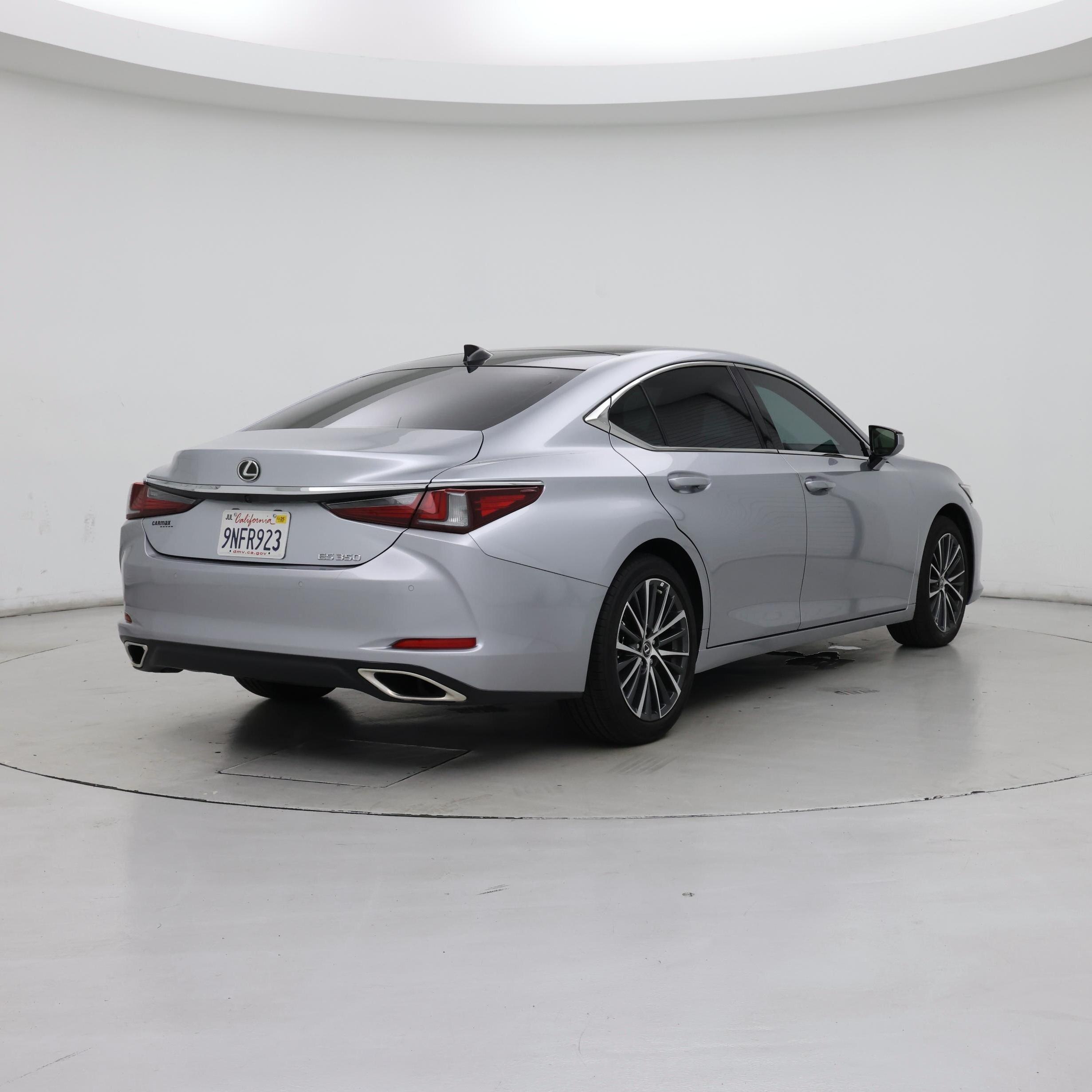 Thumbnail: 2024 Lexus ES - 8