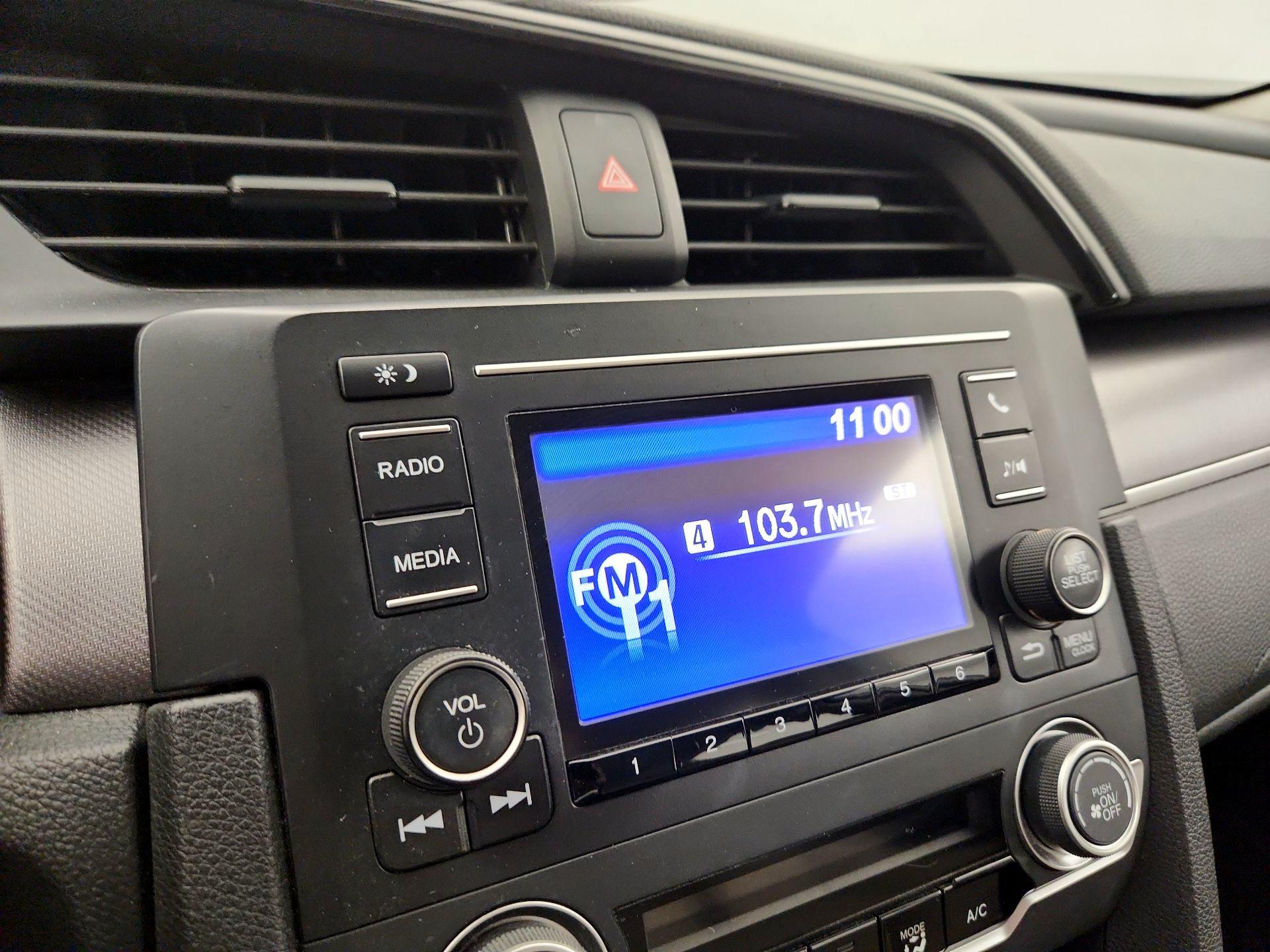 Thumbnail: 2016 Honda Civic - 15