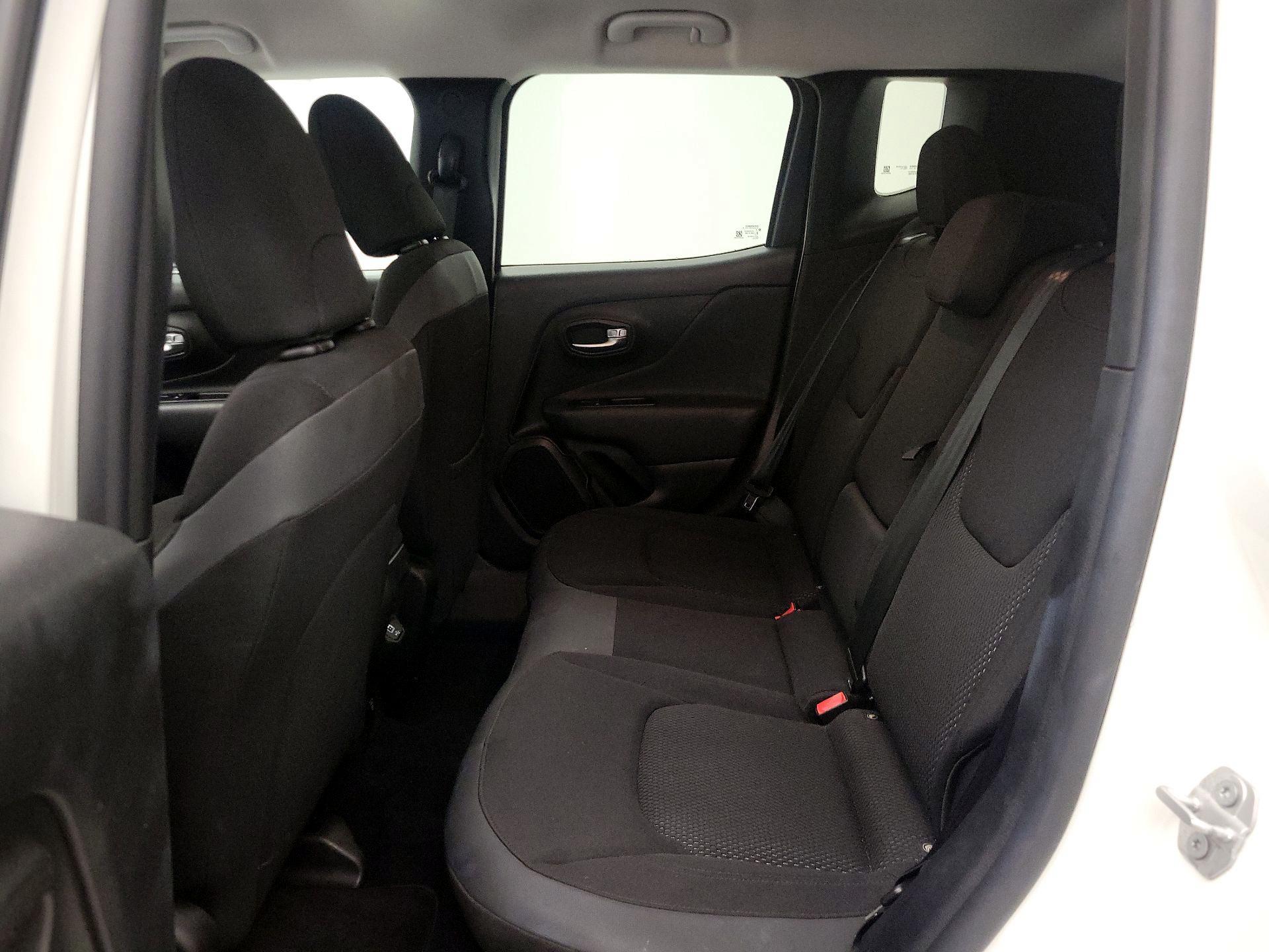 Thumbnail: 2020 Jeep Renegade - 19