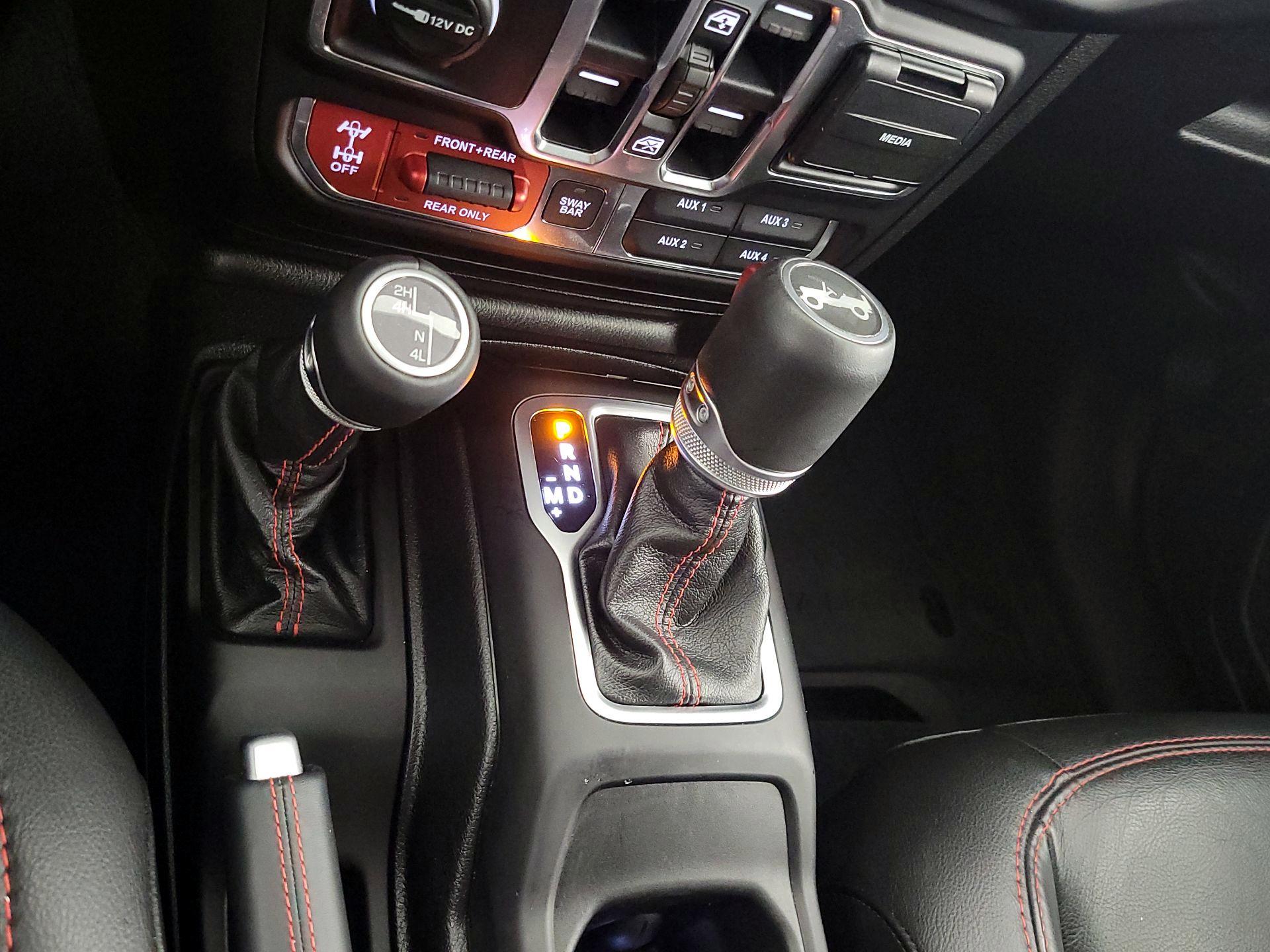 Thumbnail: 2020 Jeep Wrangler - 18