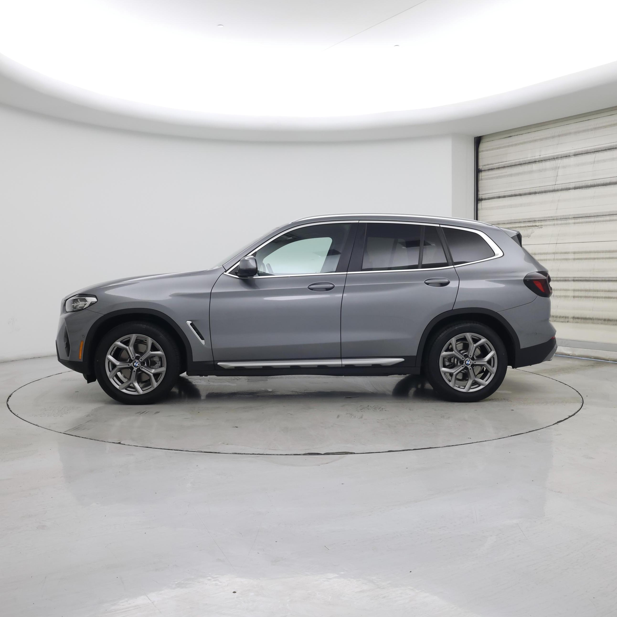 Thumbnail: 2023 BMW X3 - 3