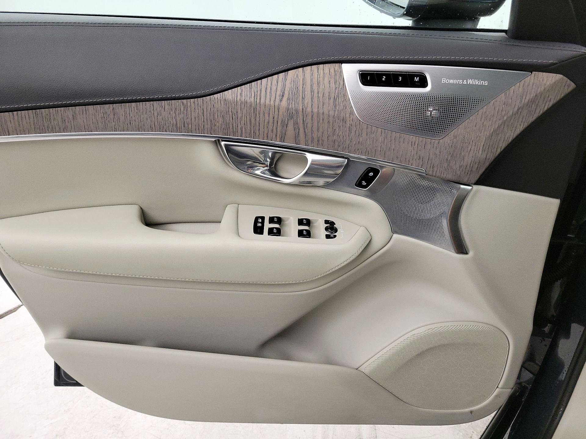 Thumbnail: 2022 Volvo XC90 - 12