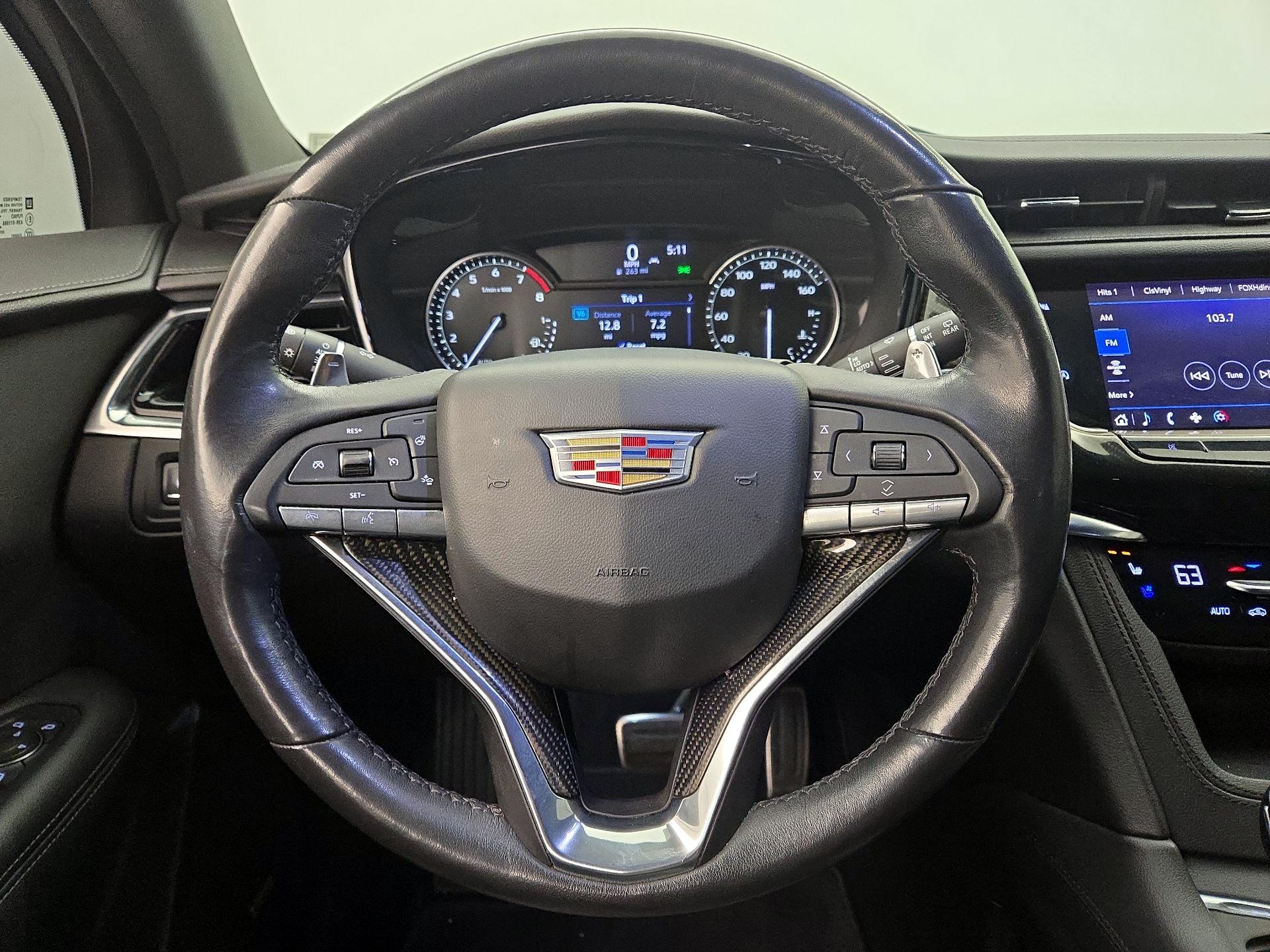 Thumbnail: 2020 Cadillac XT6 - 10