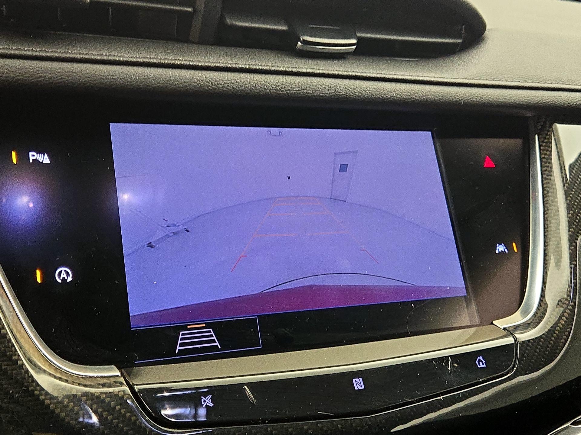 Thumbnail: 2020 Cadillac XT6 - 14