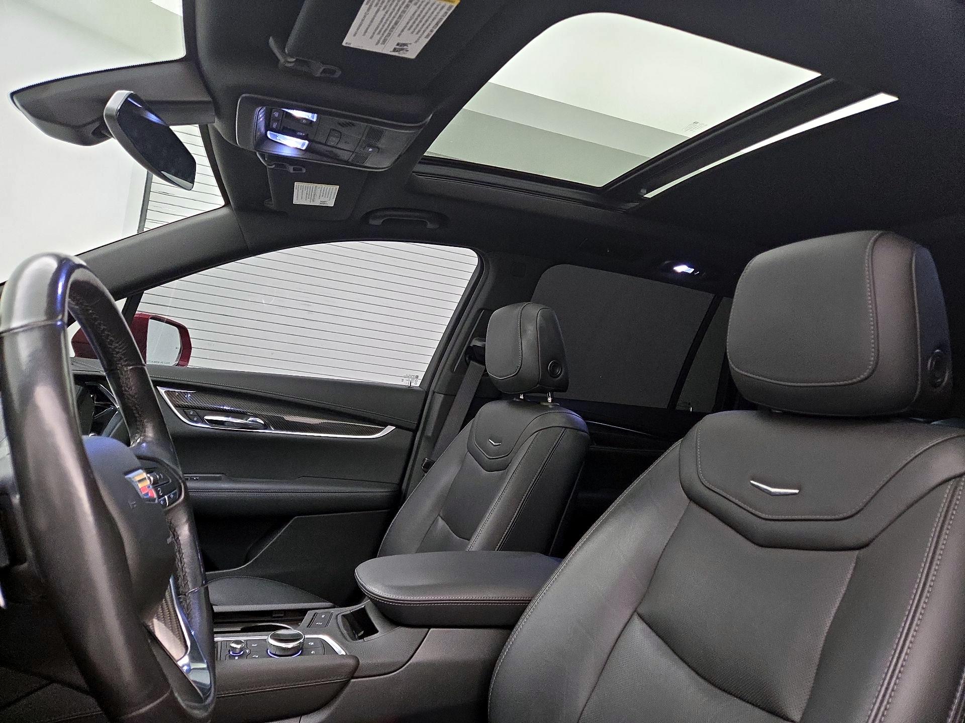 Thumbnail: 2020 Cadillac XT6 - 18
