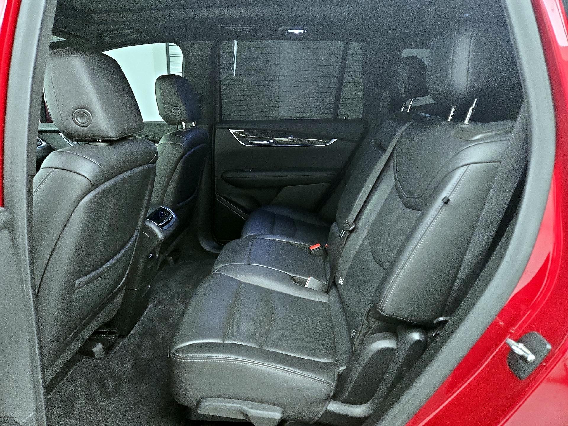 Thumbnail: 2020 Cadillac XT6 - 19