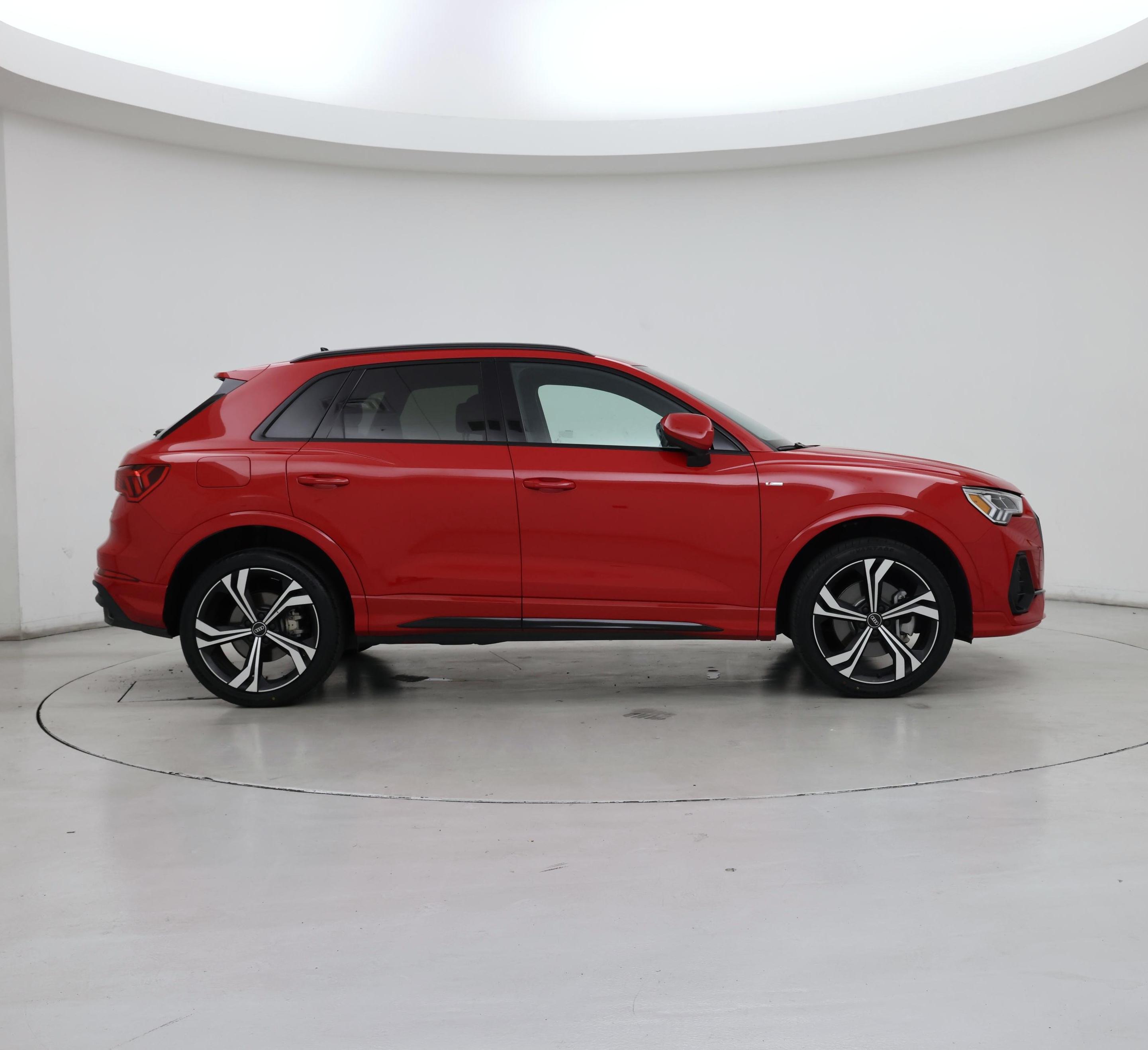 Thumbnail: 2023 Audi Q3 - 7