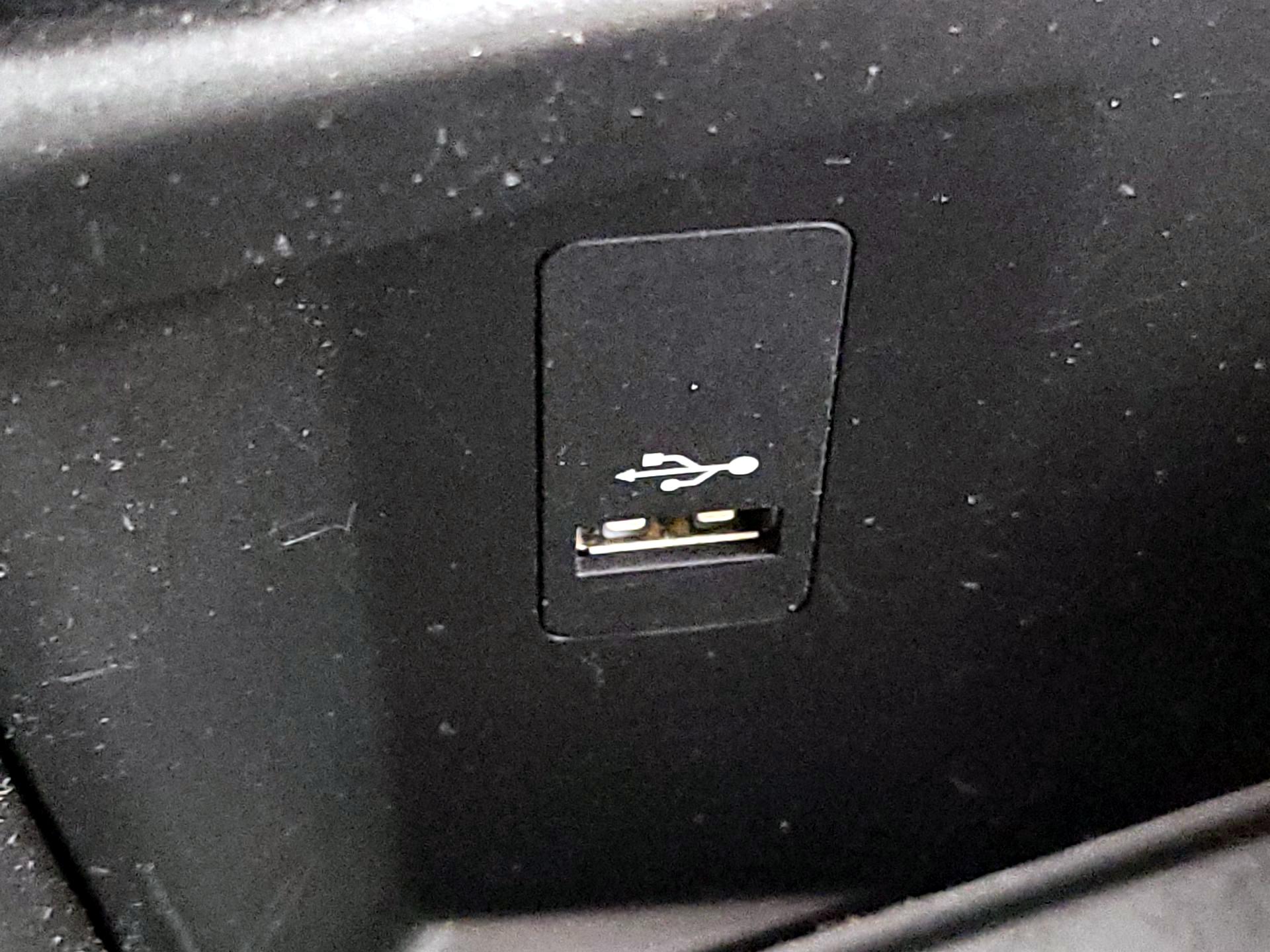 Thumbnail: 2018 BMW X1 - 18