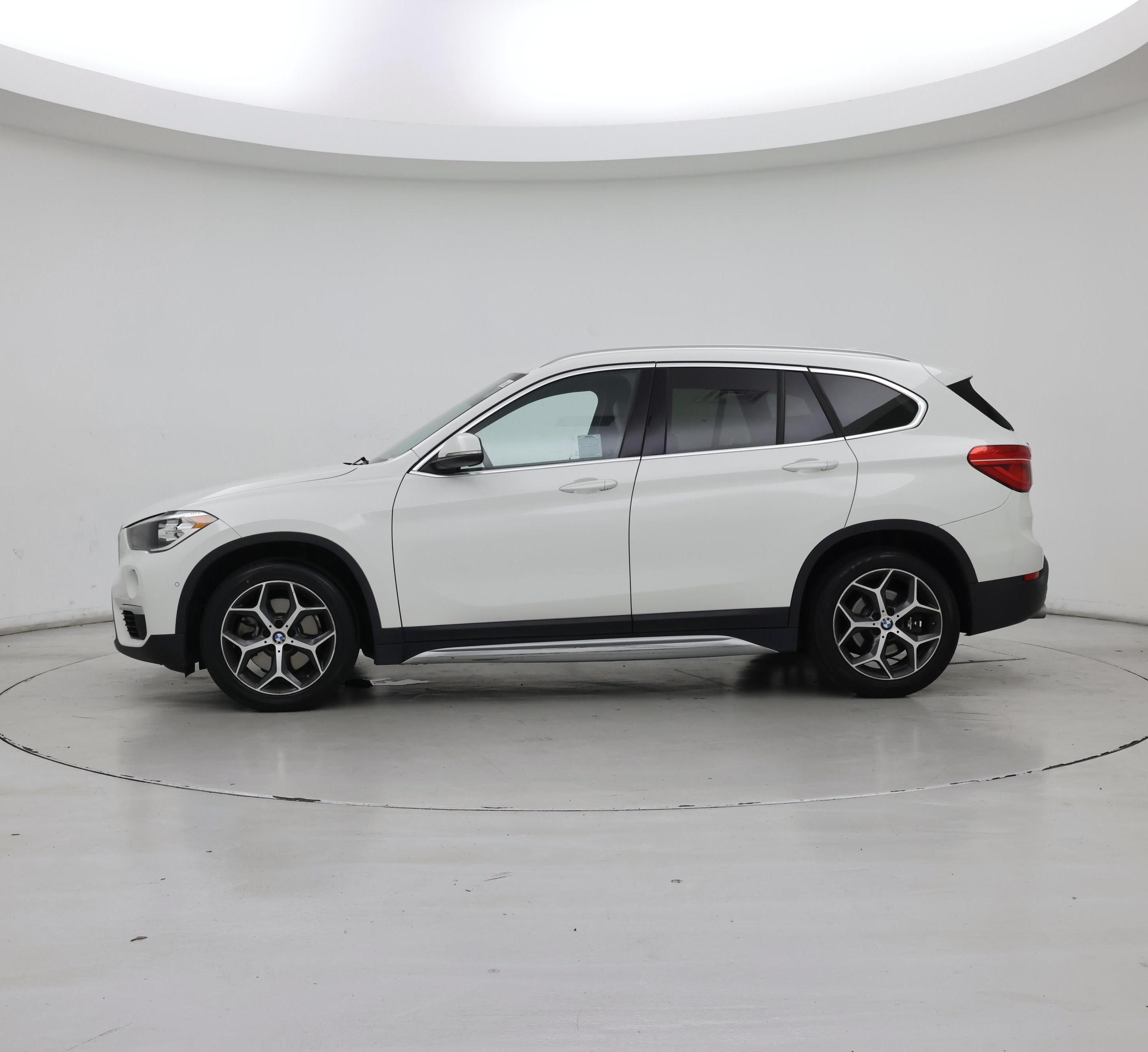 Thumbnail: 2018 BMW X1 - 3