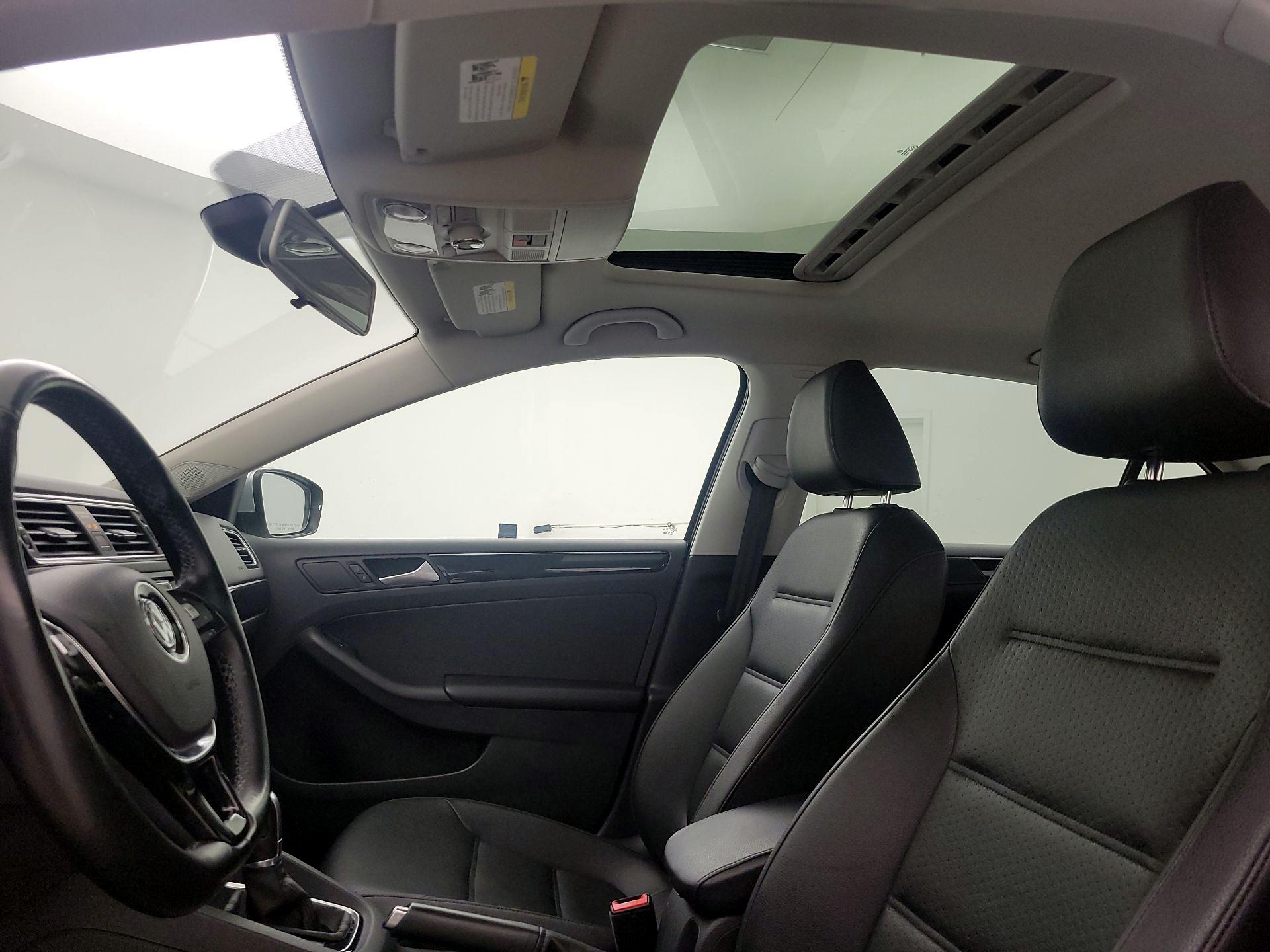 Thumbnail: 2016 Volkswagen Jetta - 20