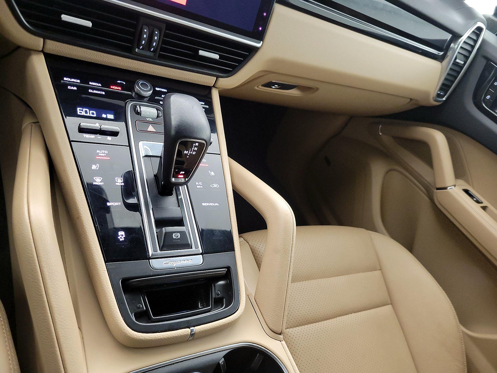 Thumbnail: 2021 Porsche Cayenne - 18