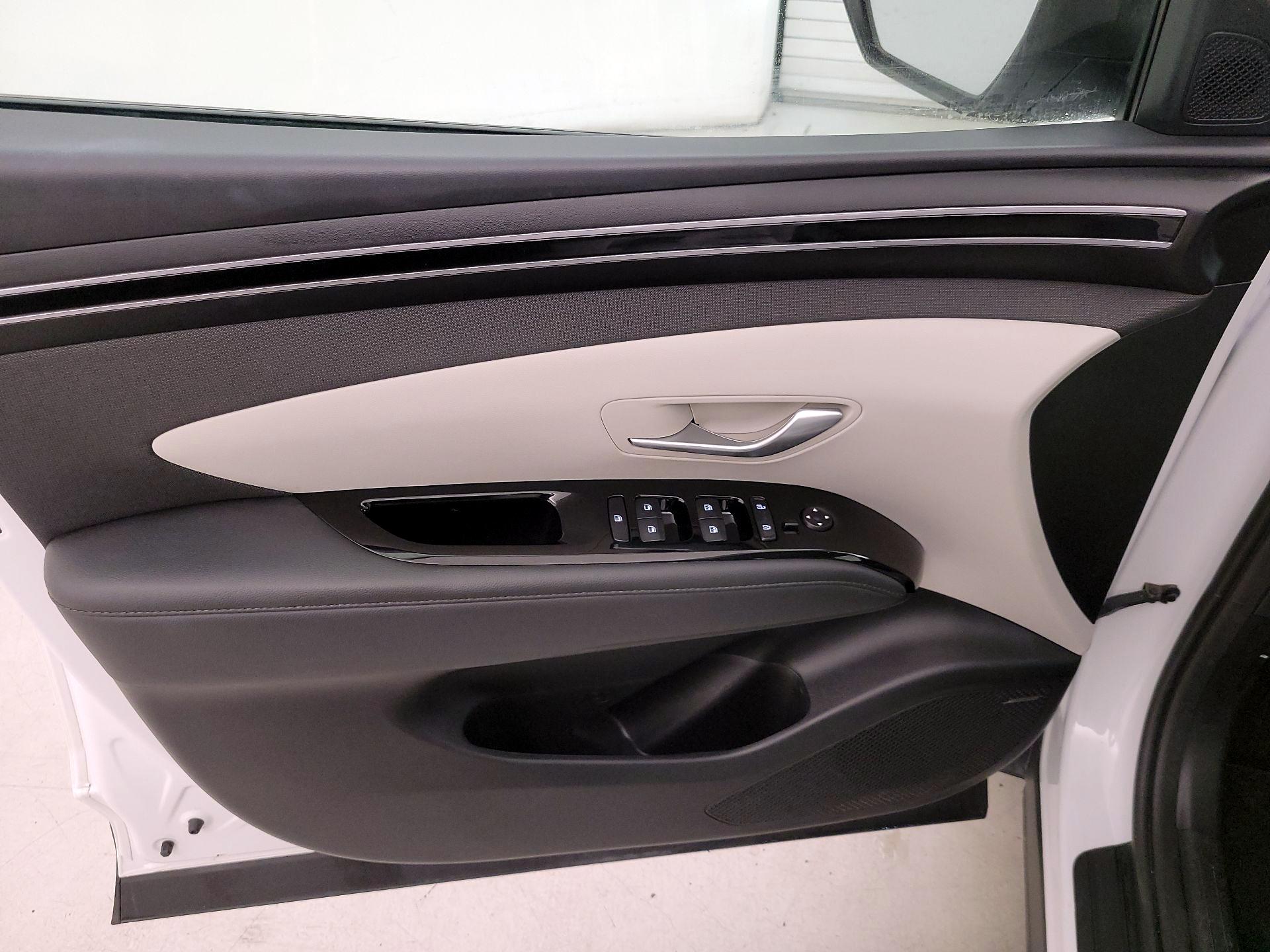 Thumbnail: 2022 Hyundai Tucson - 12