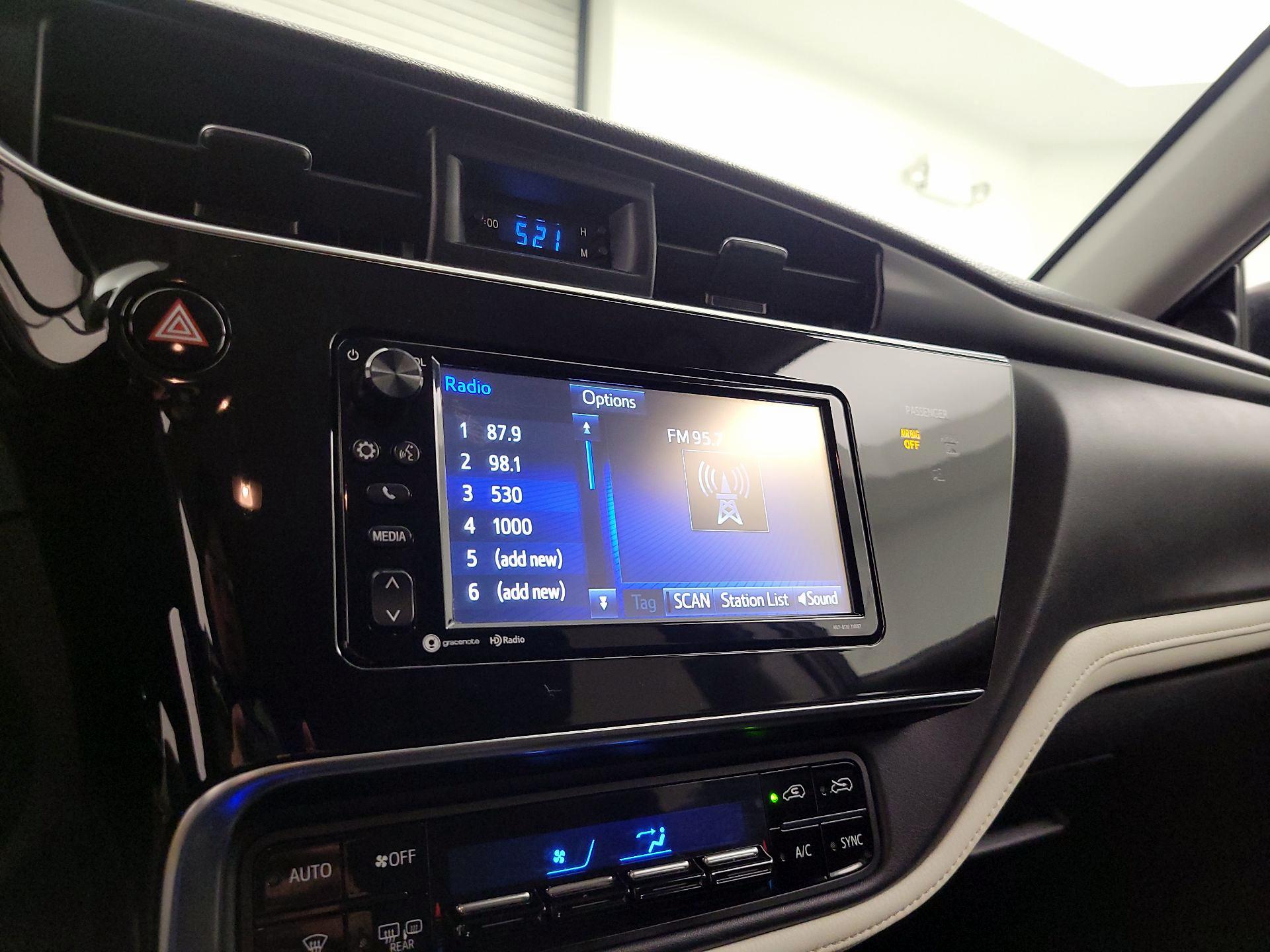 Thumbnail: 2018 Toyota Corolla iM - 15