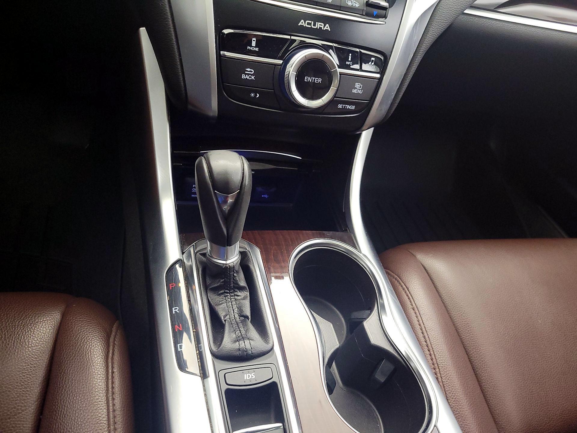 Thumbnail: 2015 Acura TLX - 17