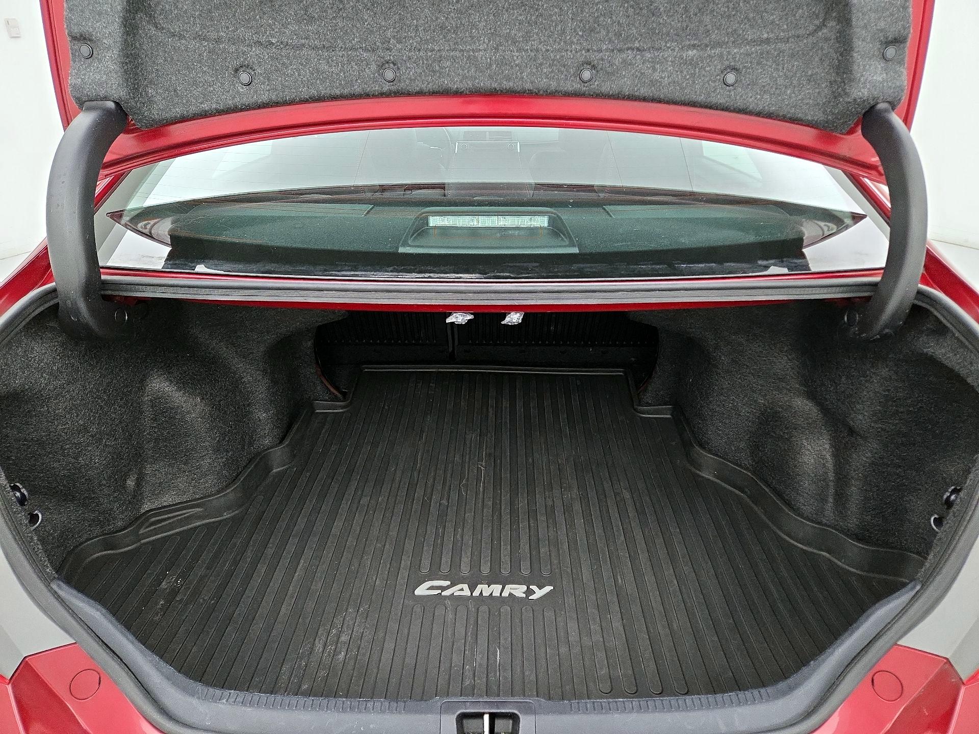 Thumbnail: 2017 Toyota Camry - 20