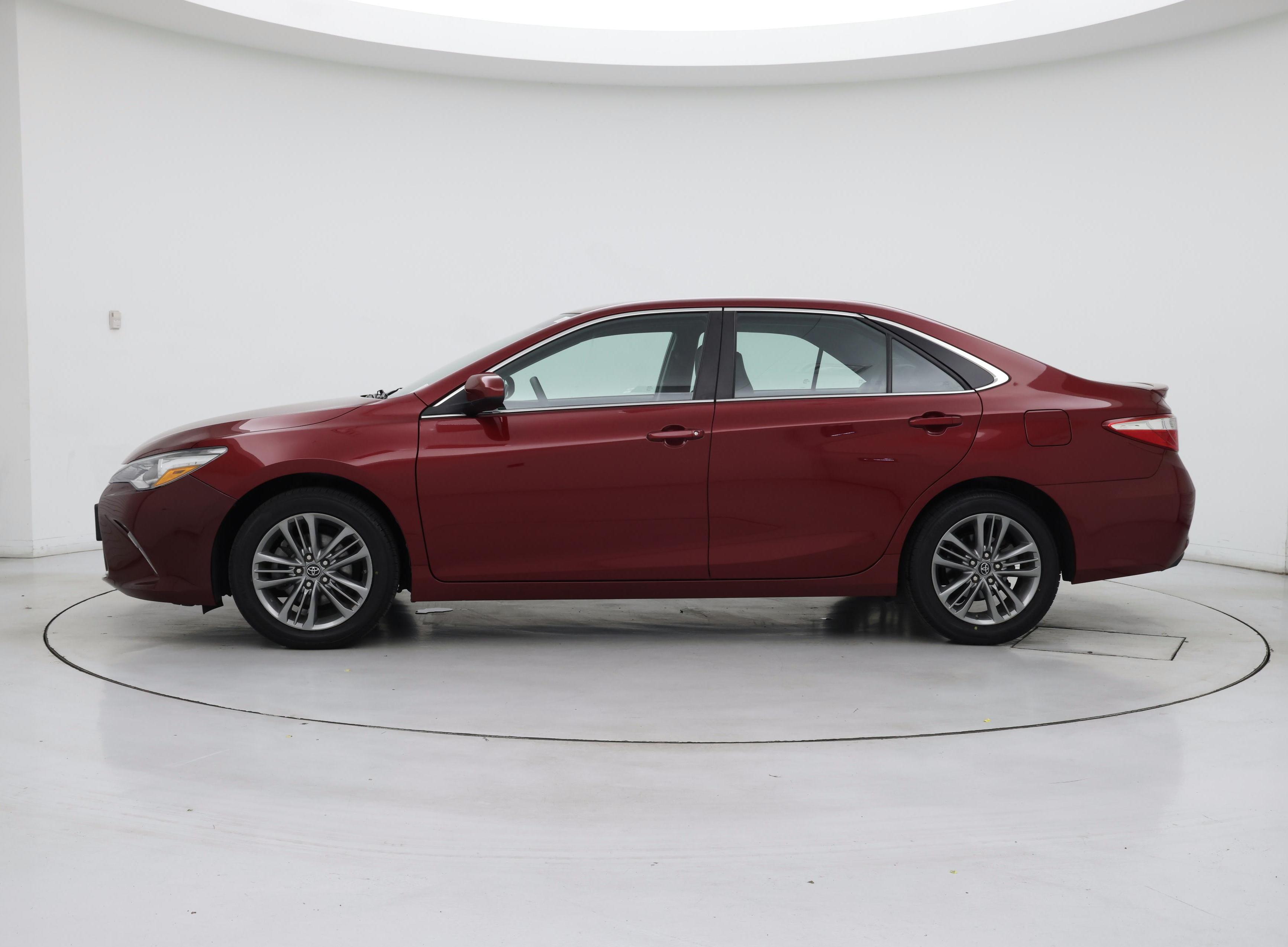 Thumbnail: 2017 Toyota Camry - 3