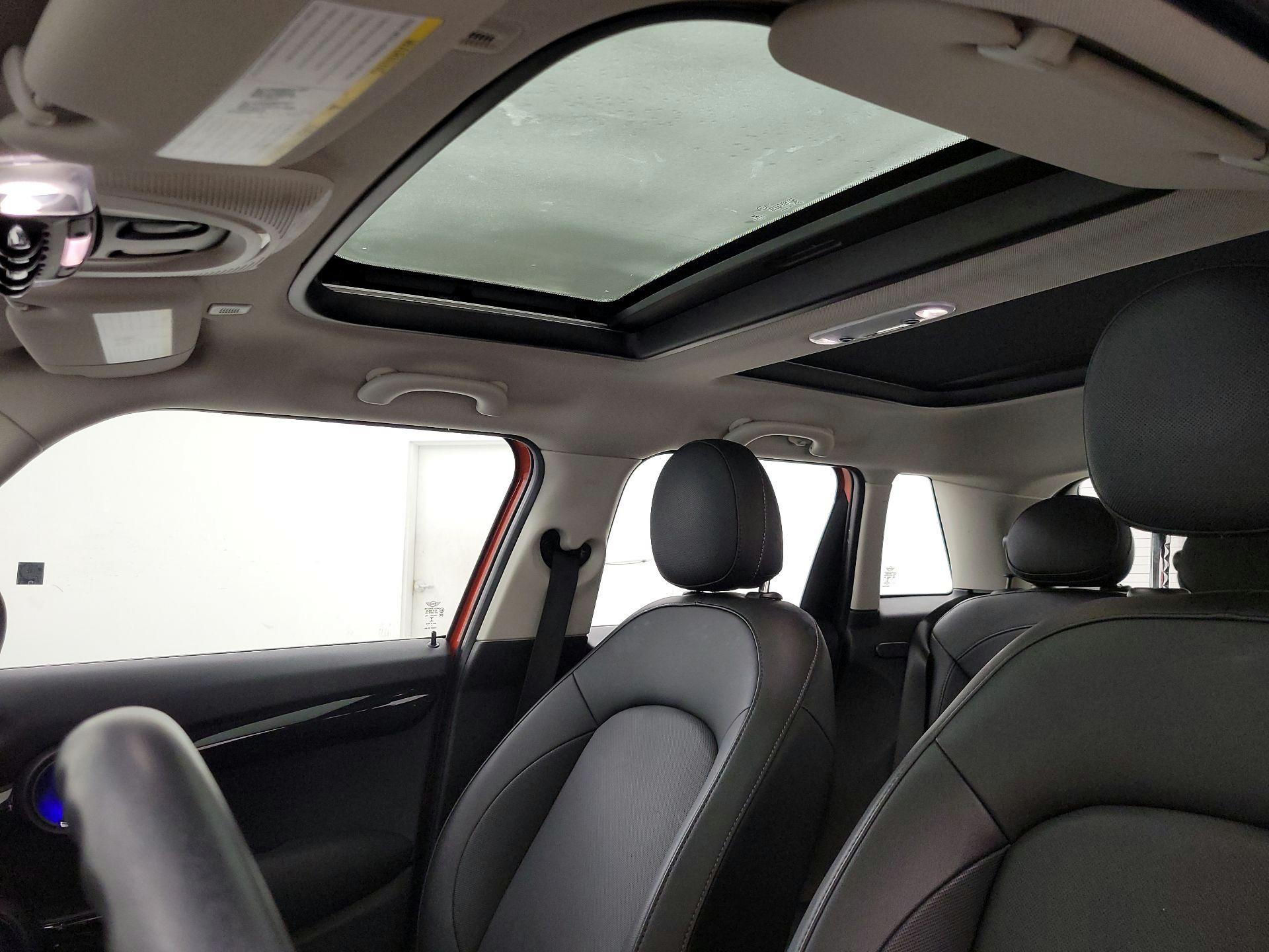 Thumbnail: 2019 MINI Cooper Hardtop - 18