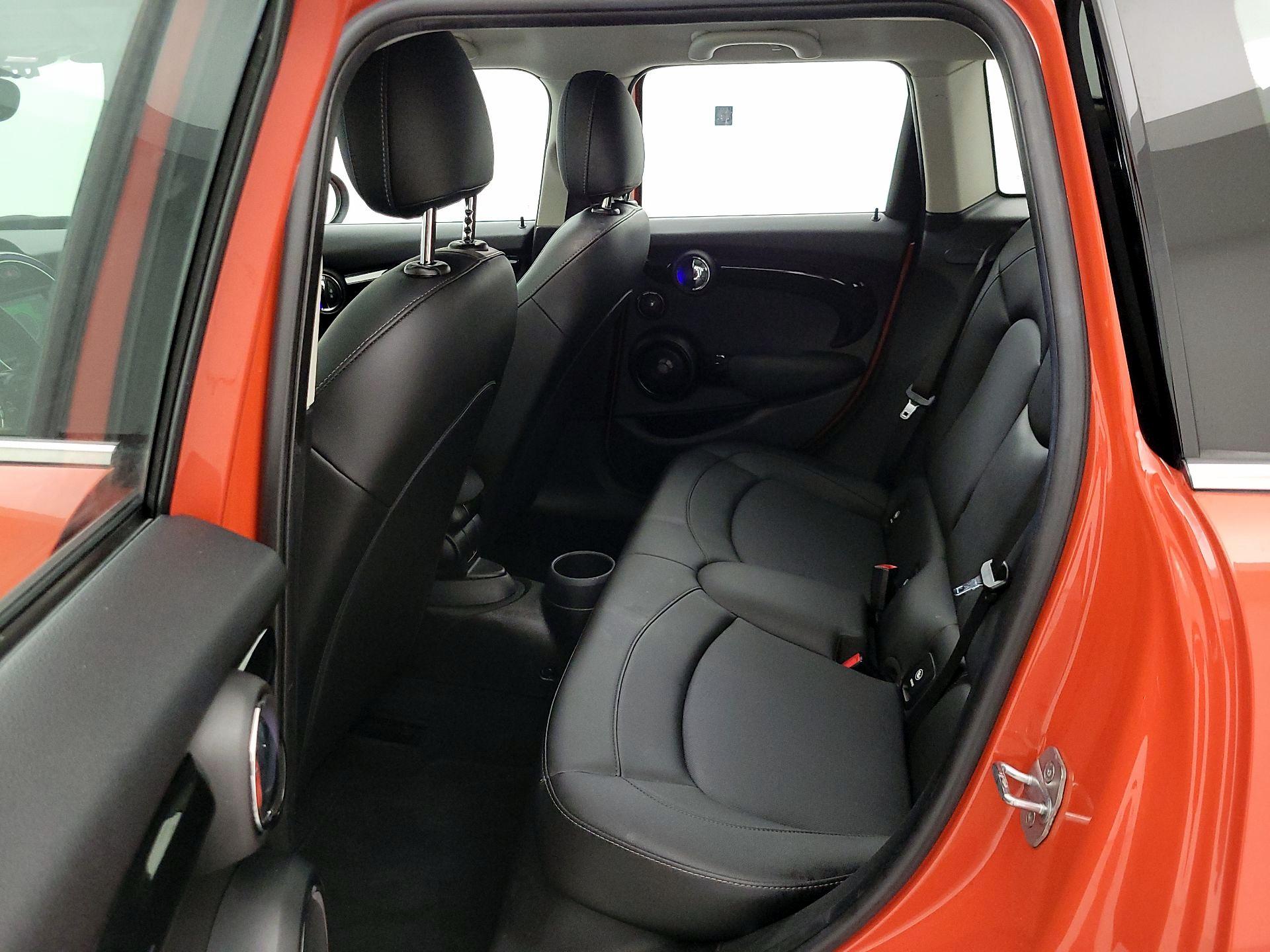 Thumbnail: 2019 MINI Cooper Hardtop - 19