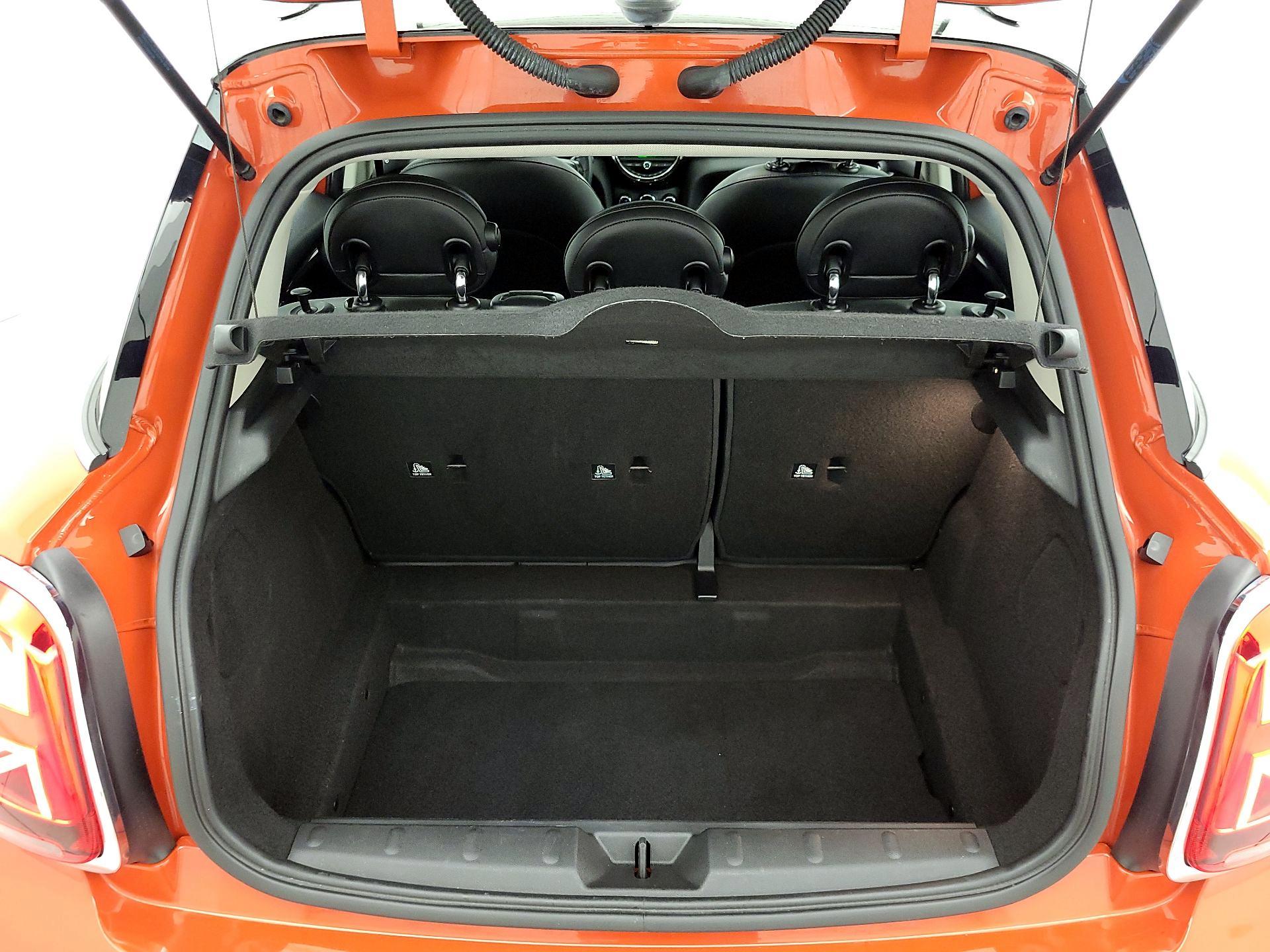 Thumbnail: 2019 MINI Cooper Hardtop - 20