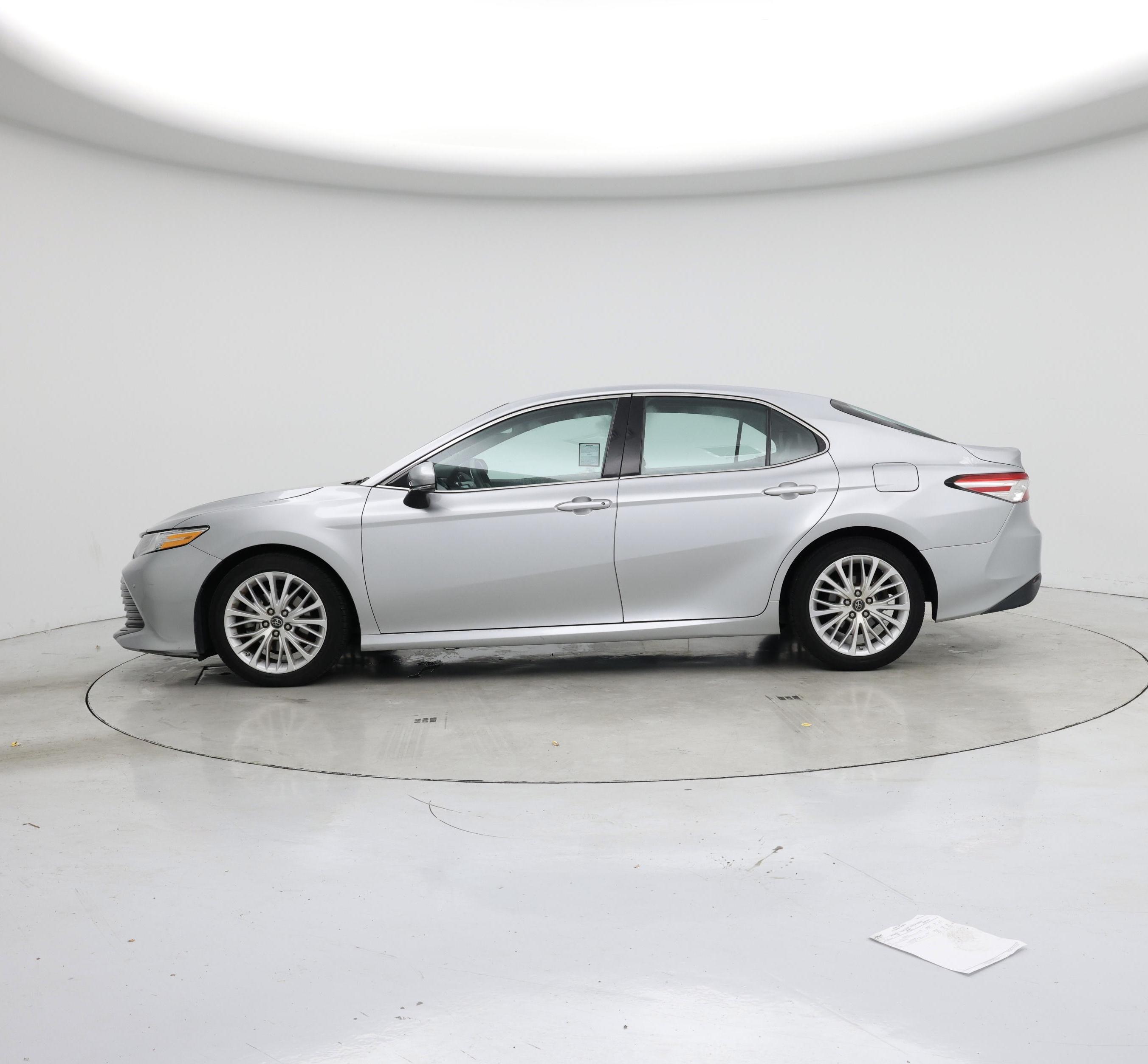 Thumbnail: 2018 Toyota Camry - 3