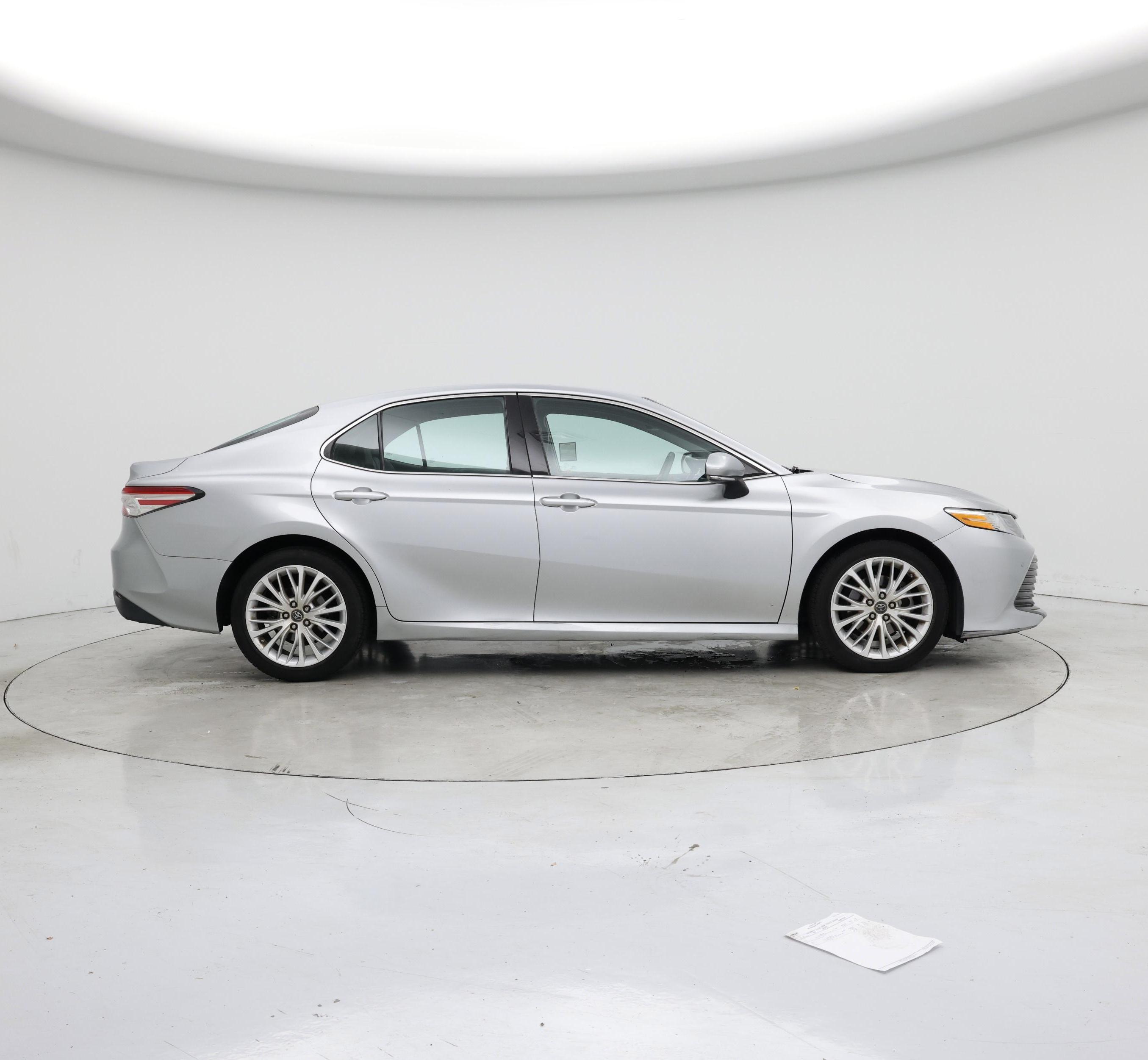 Thumbnail: 2018 Toyota Camry - 7