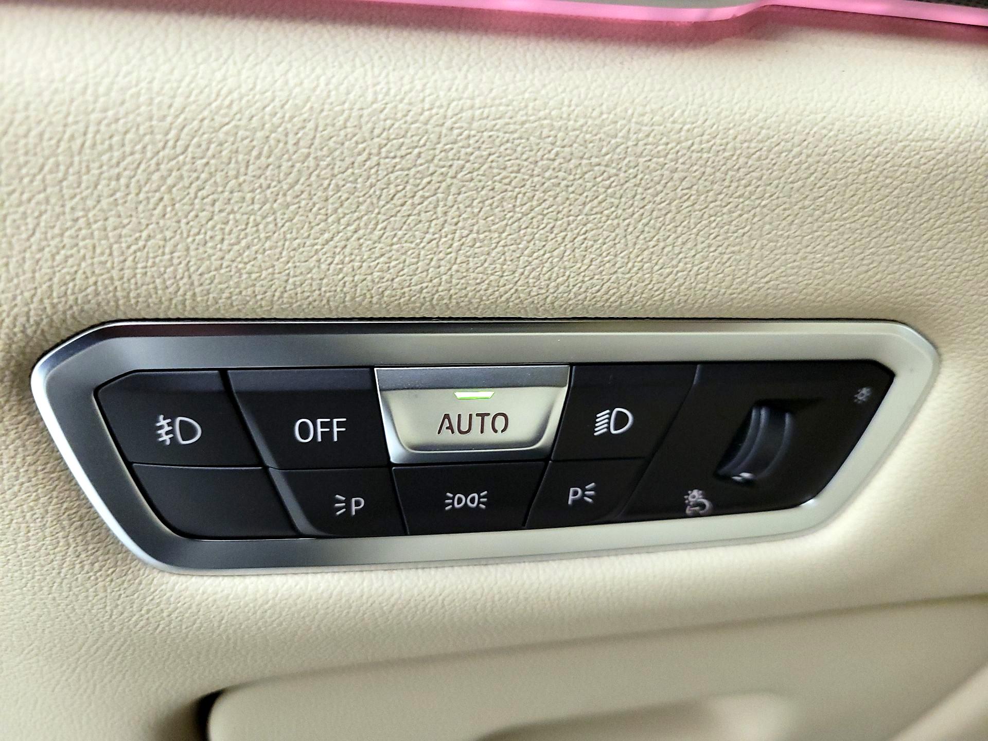 Thumbnail: 2021 BMW X5 - 13