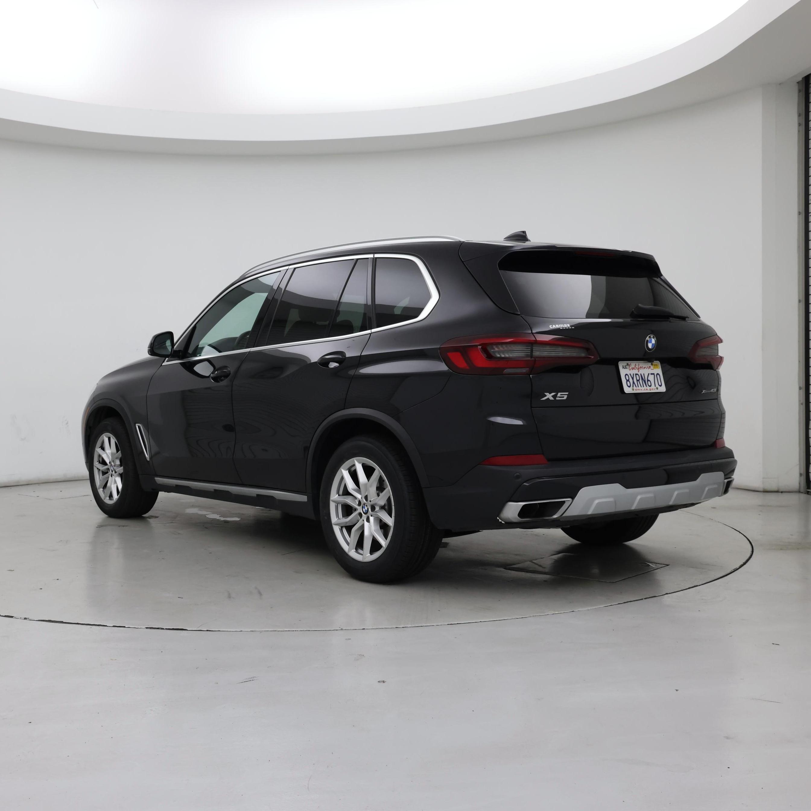 Thumbnail: 2021 BMW X5 - 2
