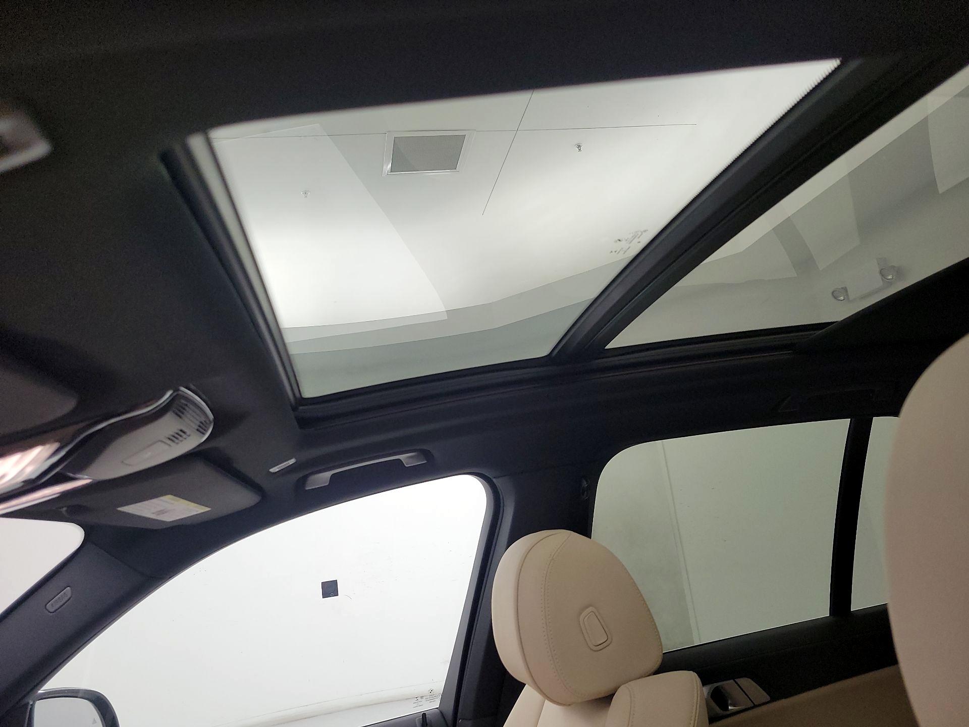 Thumbnail: 2021 BMW X5 - 20