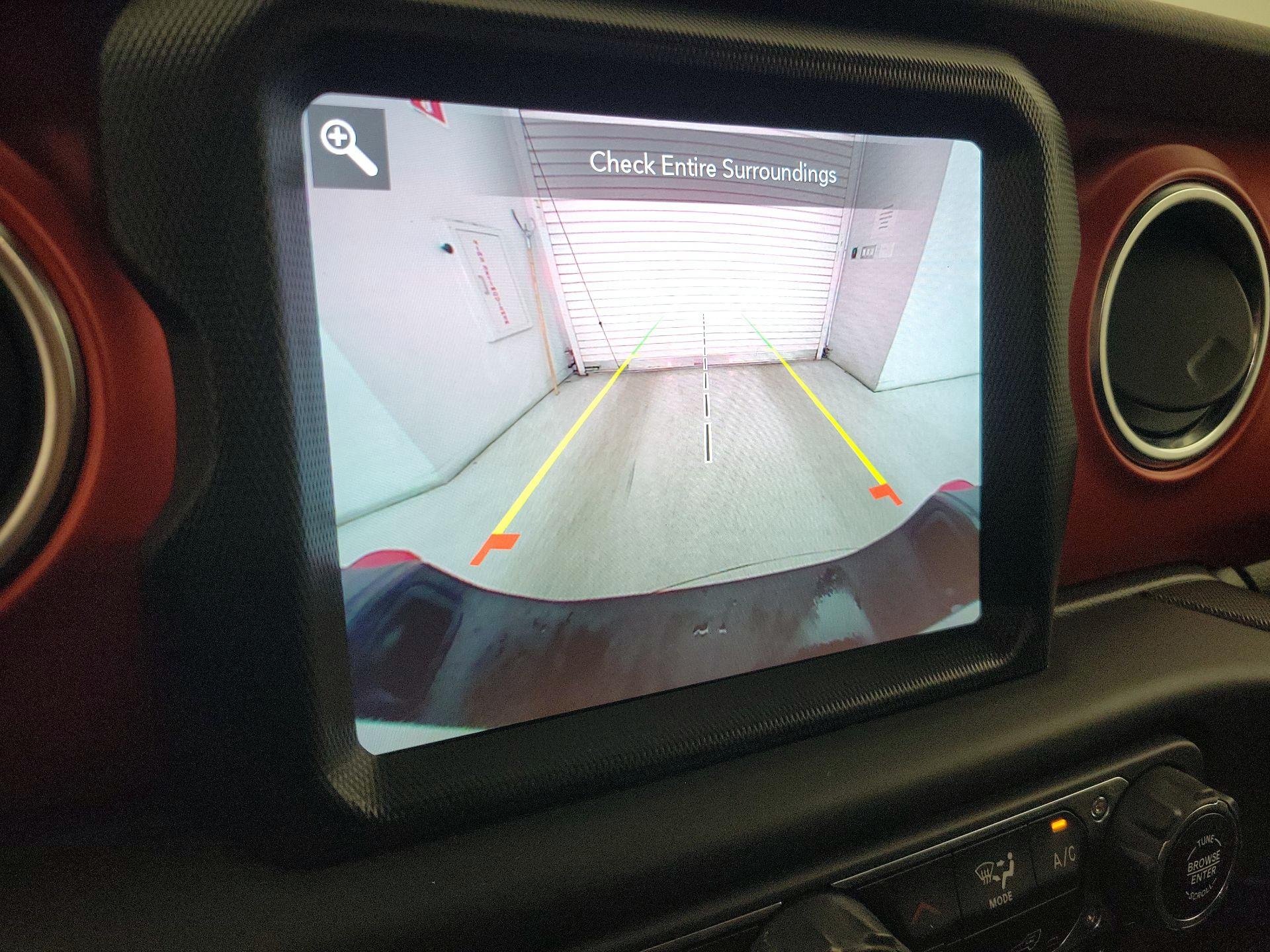 Thumbnail: 2021 Jeep Gladiator - 15